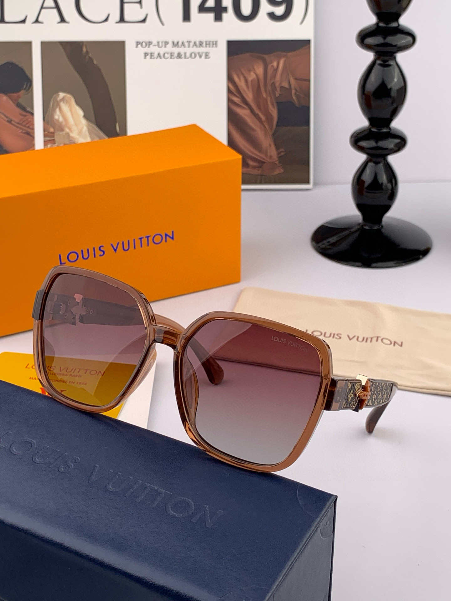 【TR偏光系列】lv大框太阳镜墨镜经典的方框设计，不挑脸型，无论搭配大衣还是连衣裙都非常显气质偏光镜片预