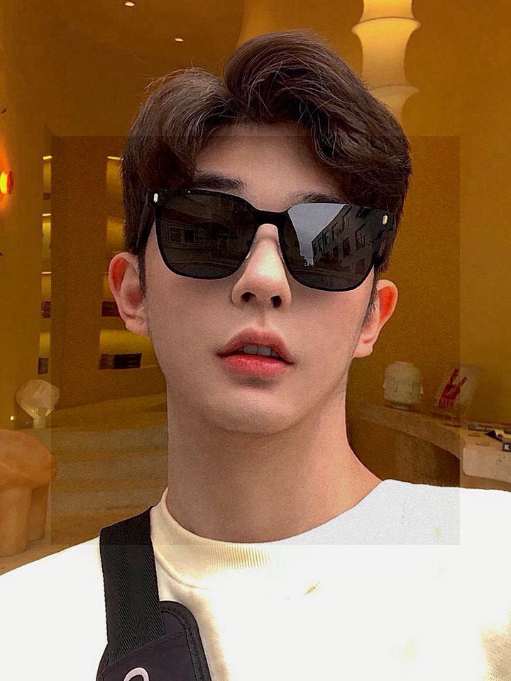 Gucci古奇 新款连体驶驾镜墨镜出行必众备多明星同款 太阳镜 男女太士阳镜飞行 型号：G075