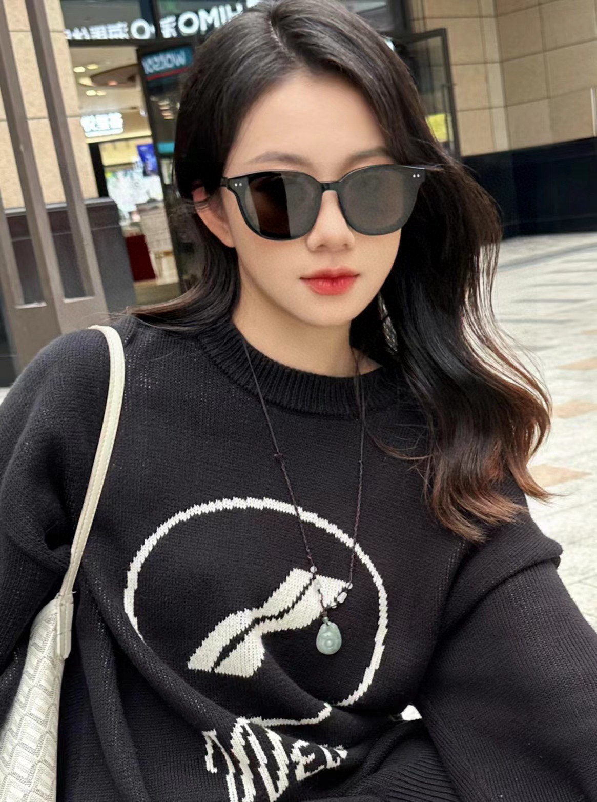 GUCCI2025开春新款一体镜 大框太阳镜男女同款 😎 爆款大框尼龙太阳镜 超逼格超酷 镜腿品牌设计感