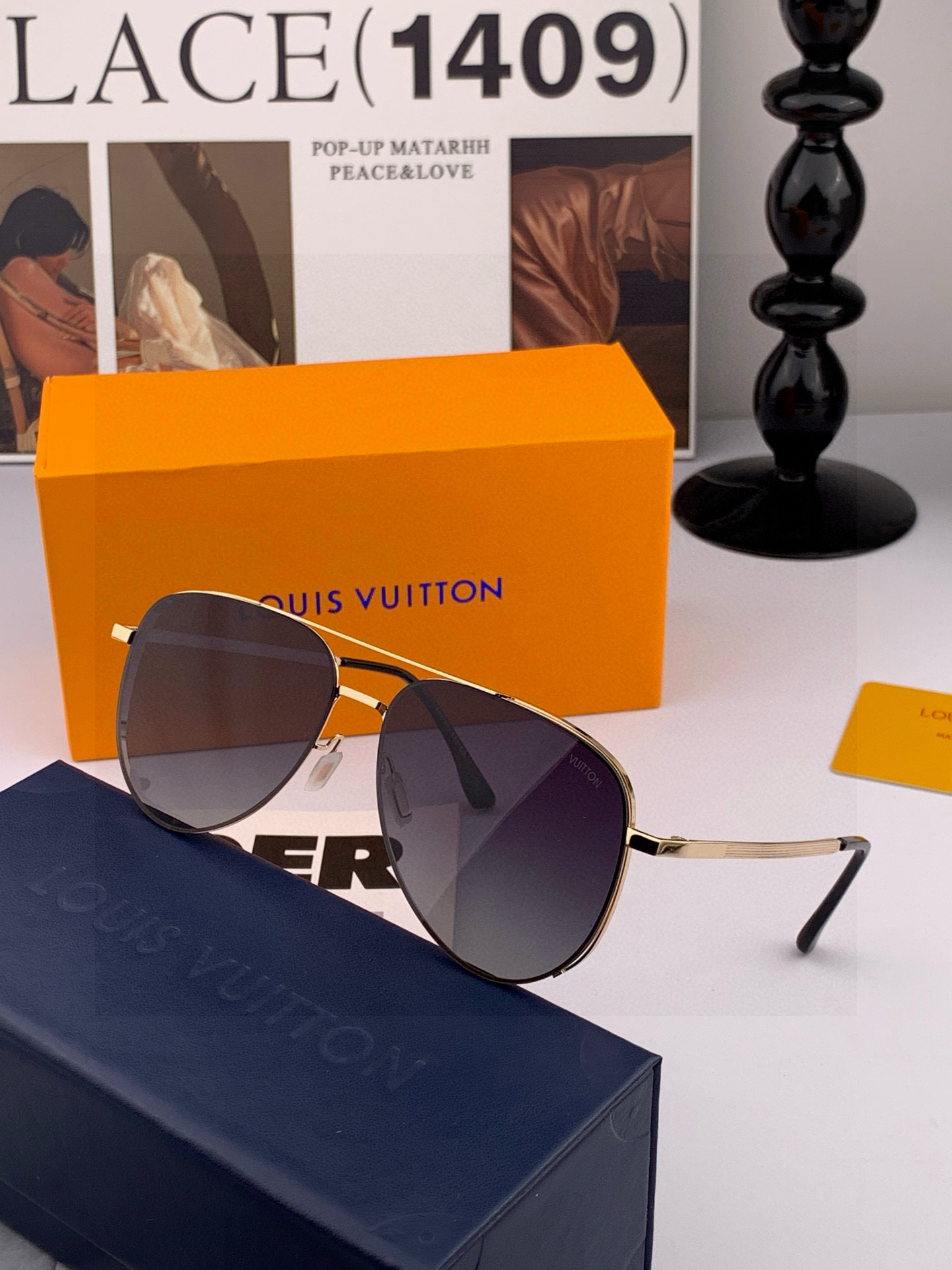 LV 男款炫彩飞行员偏光太阳镜 ❤️材质：高清尼龙加厚卡槽高清偏光镜片 🌹无边框镜架💕颜👍型号：L089
