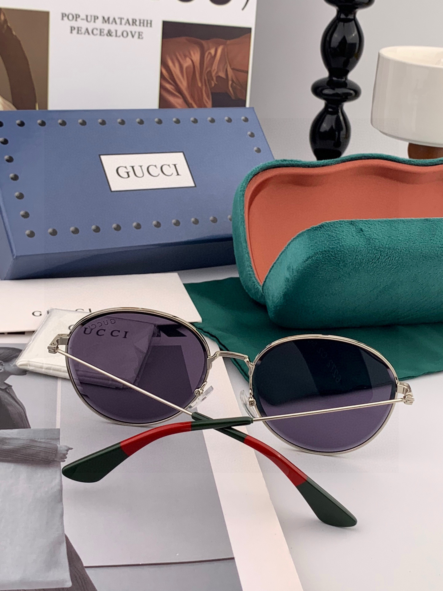 GUCCI 新款尼龙偏光太眼镜，无框钻石 切边更有质感，大气女人范儿，大脸小脸都好看 ！型号：G0299