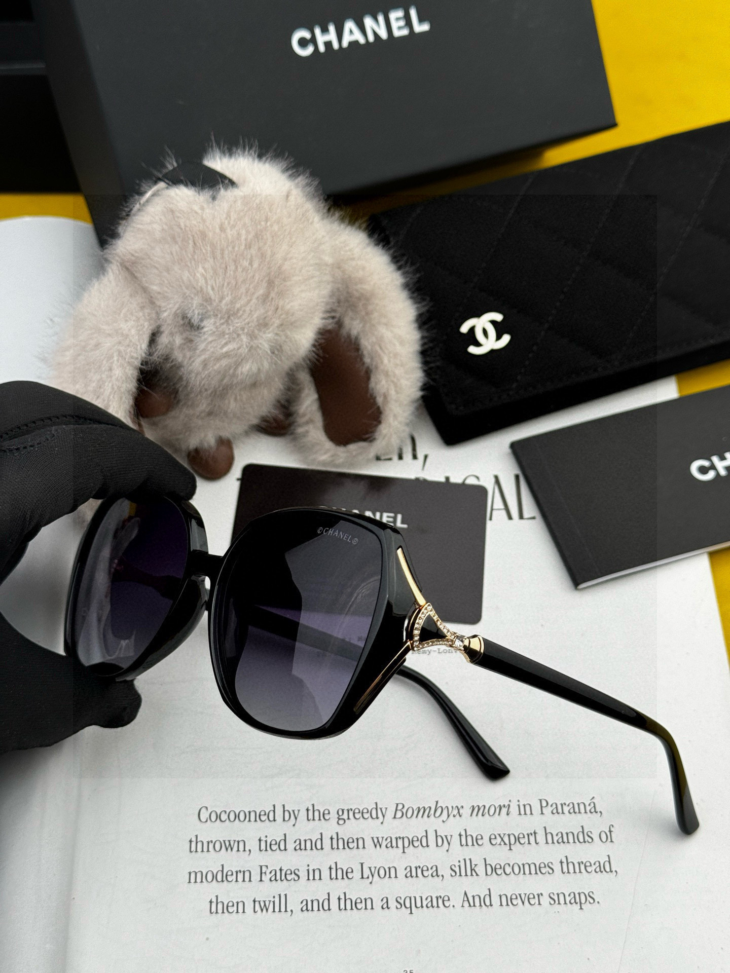 【CHANEL】香奈儿 2025新款潮流爆款 时尚方框太阳镜 佩戴舒适 网红潮款墨镜 女士高清加厚偏光太