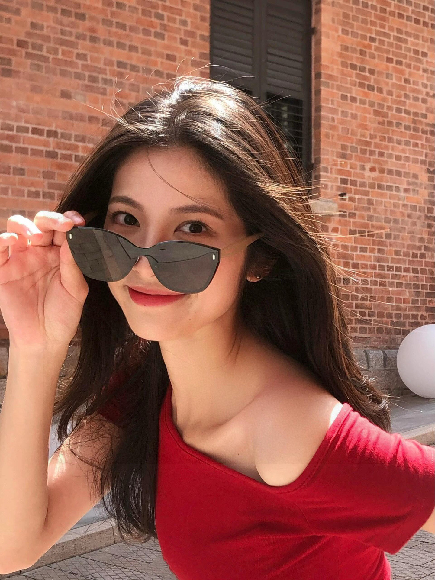 GUCCI 新款连体尼龙偏光太眼镜，情侣款时尚方框太阳镜佩戴舒适网红潮流款墨镜，大气女人范儿，大脸小脸都