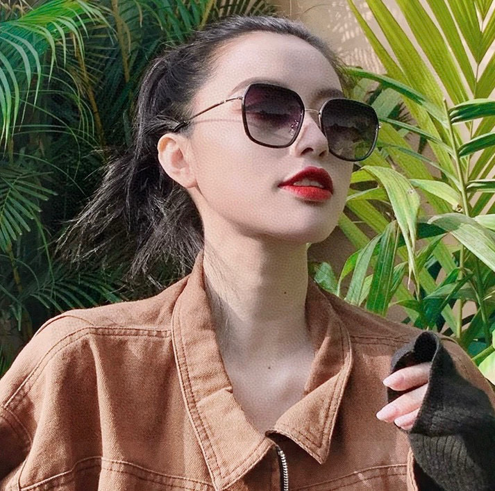 【尼龙偏光系列】GUCCI太阳镜墨圆框设计，不挑脸型，无论搭配大衣还是连衣裙都非常显气质偏光镜片预防紫外