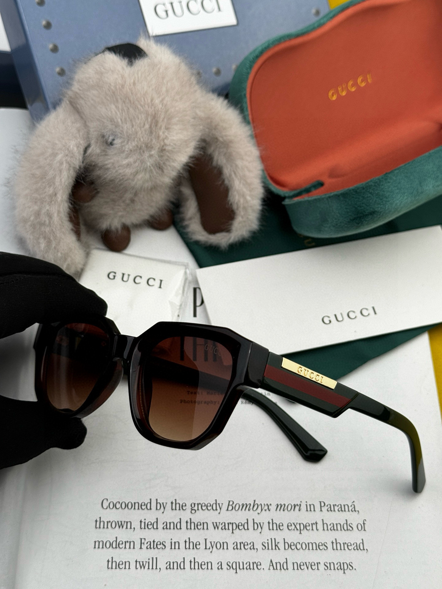 🔺 【GUCCI】2025开春新款 潮流爆款 时尚方框太阳镜 高品质 佩戴舒适 网红潮款墨镜 型号：G0