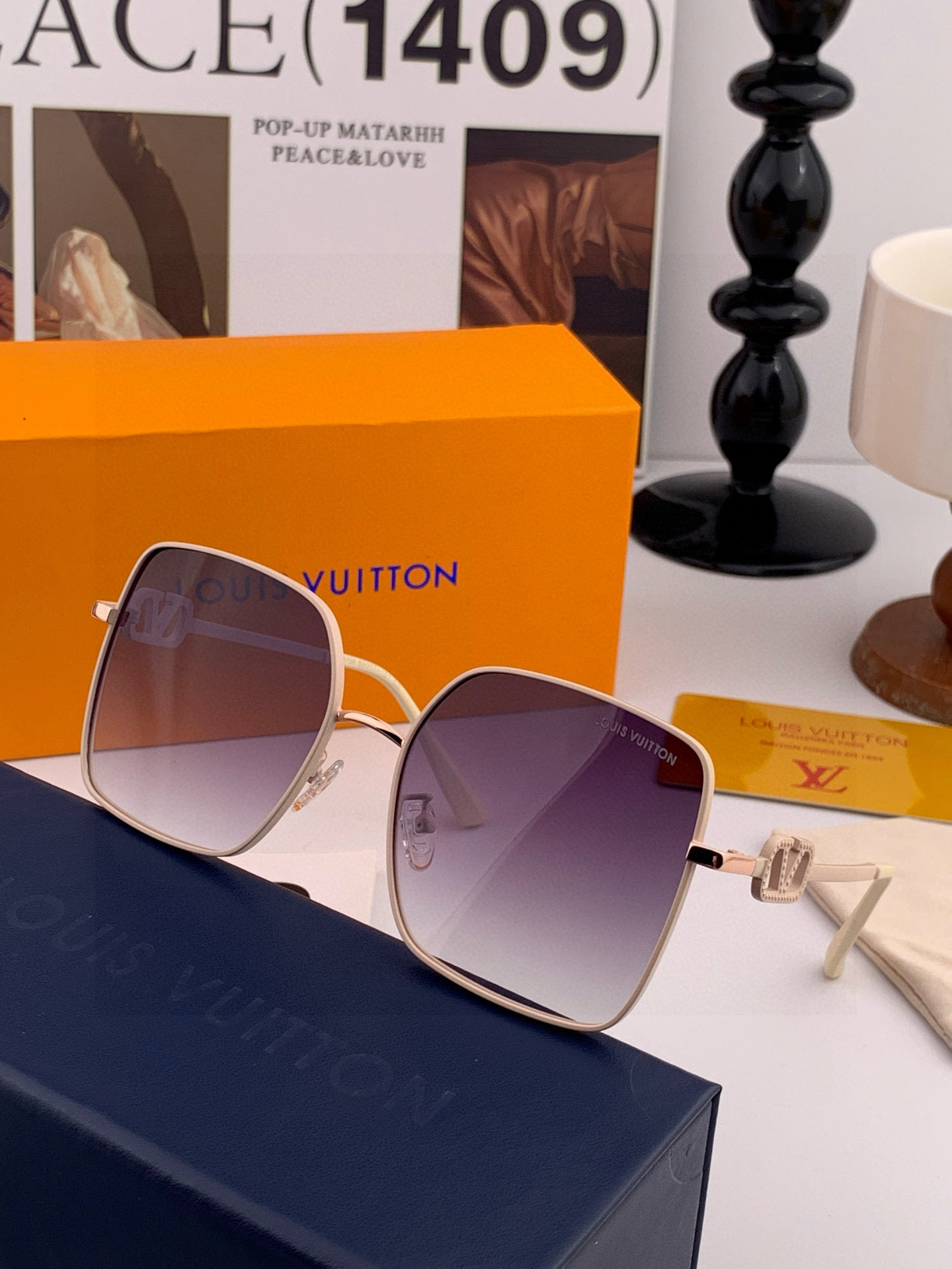 【偏光系列】lv大框太阳镜墨镜经典的方框设计，不挑脸型，无论搭配大衣还是连衣裙都非常显气质偏光镜片预防紫