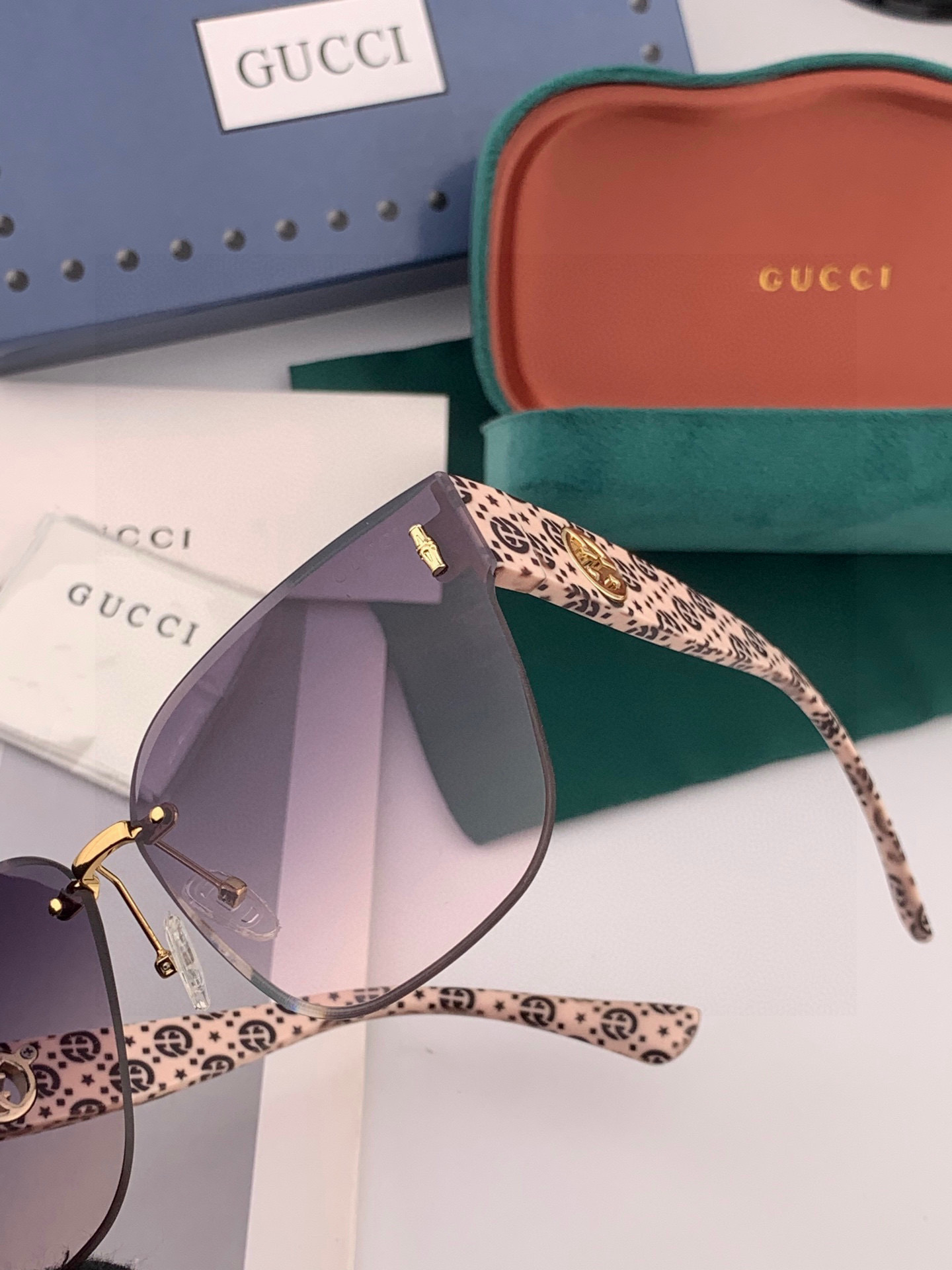 🔺 【GUCCI】2025开春新款 潮流爆款 时尚方框太阳镜 高品质 佩戴舒适 网红潮款墨镜 型号：G5
