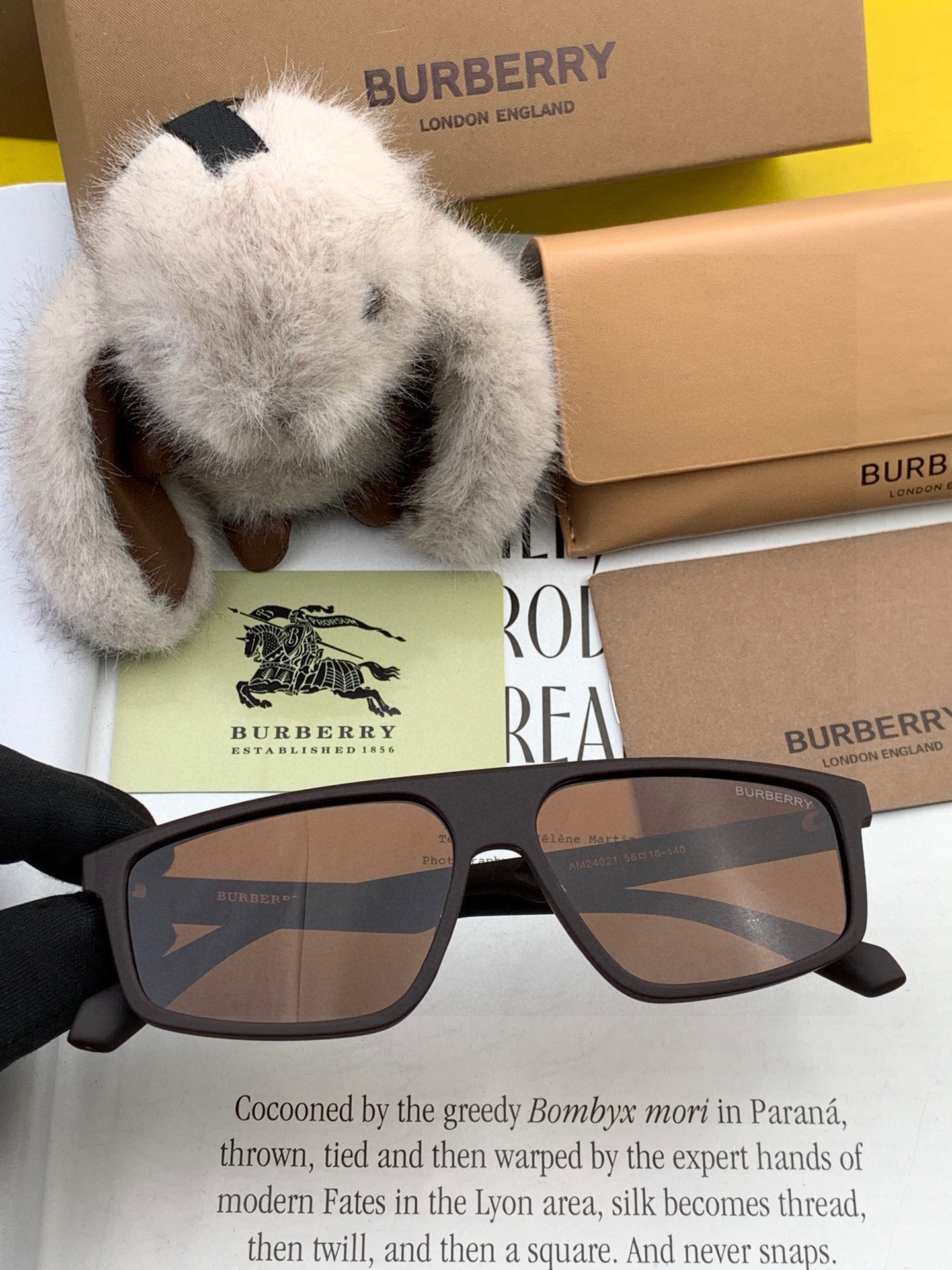 【偏光系列太阳镜】🎈原版出货 巴宝莉网红超爆款💙经典奢华全球风[强][酷][亲亲] 时尚方框太阳镜[得意