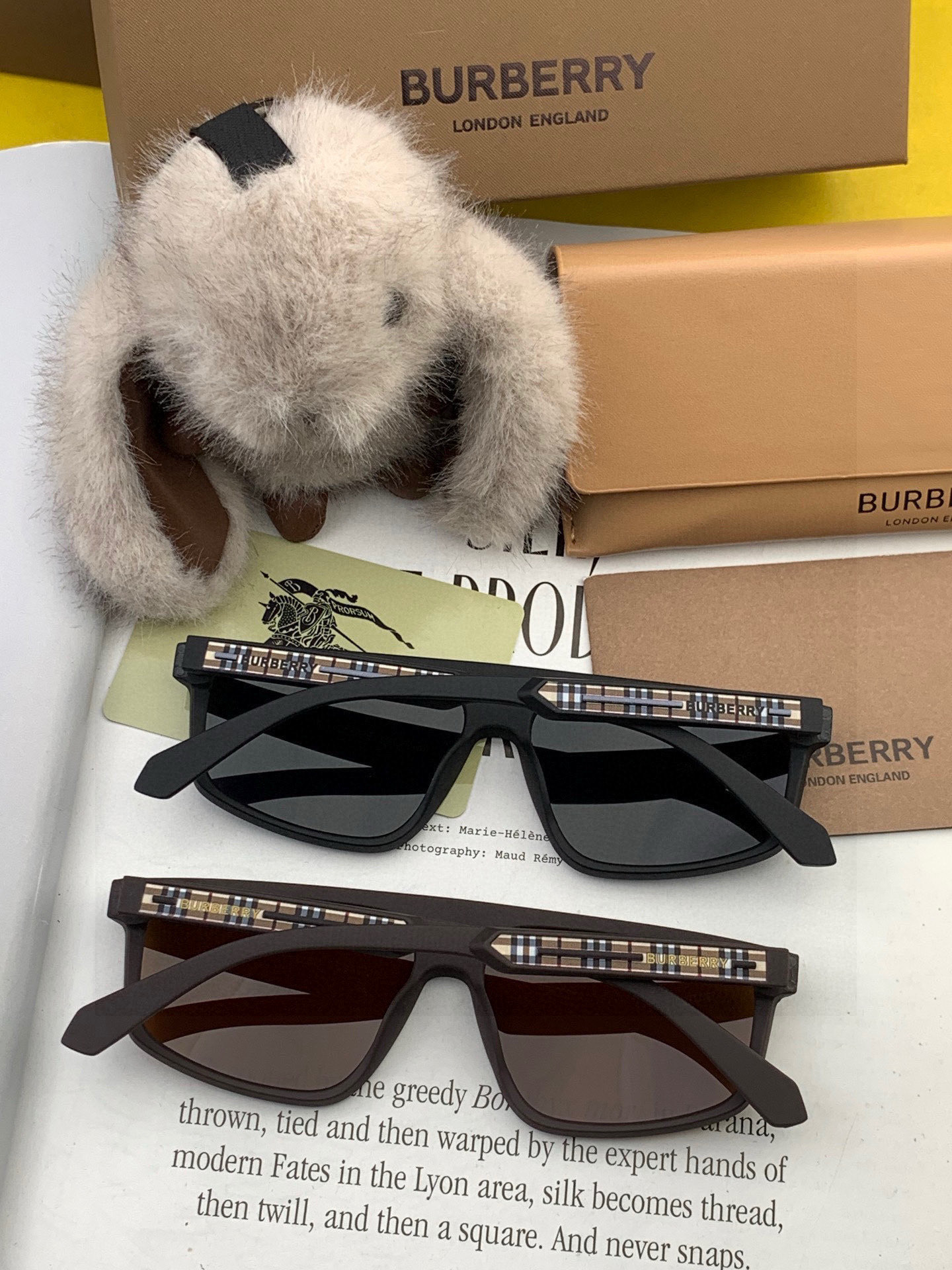 【偏光系列太阳镜】🎈原版出货 巴宝莉网红超爆款💙经典奢华全球风[强][酷][亲亲] 时尚方框太阳镜[得意