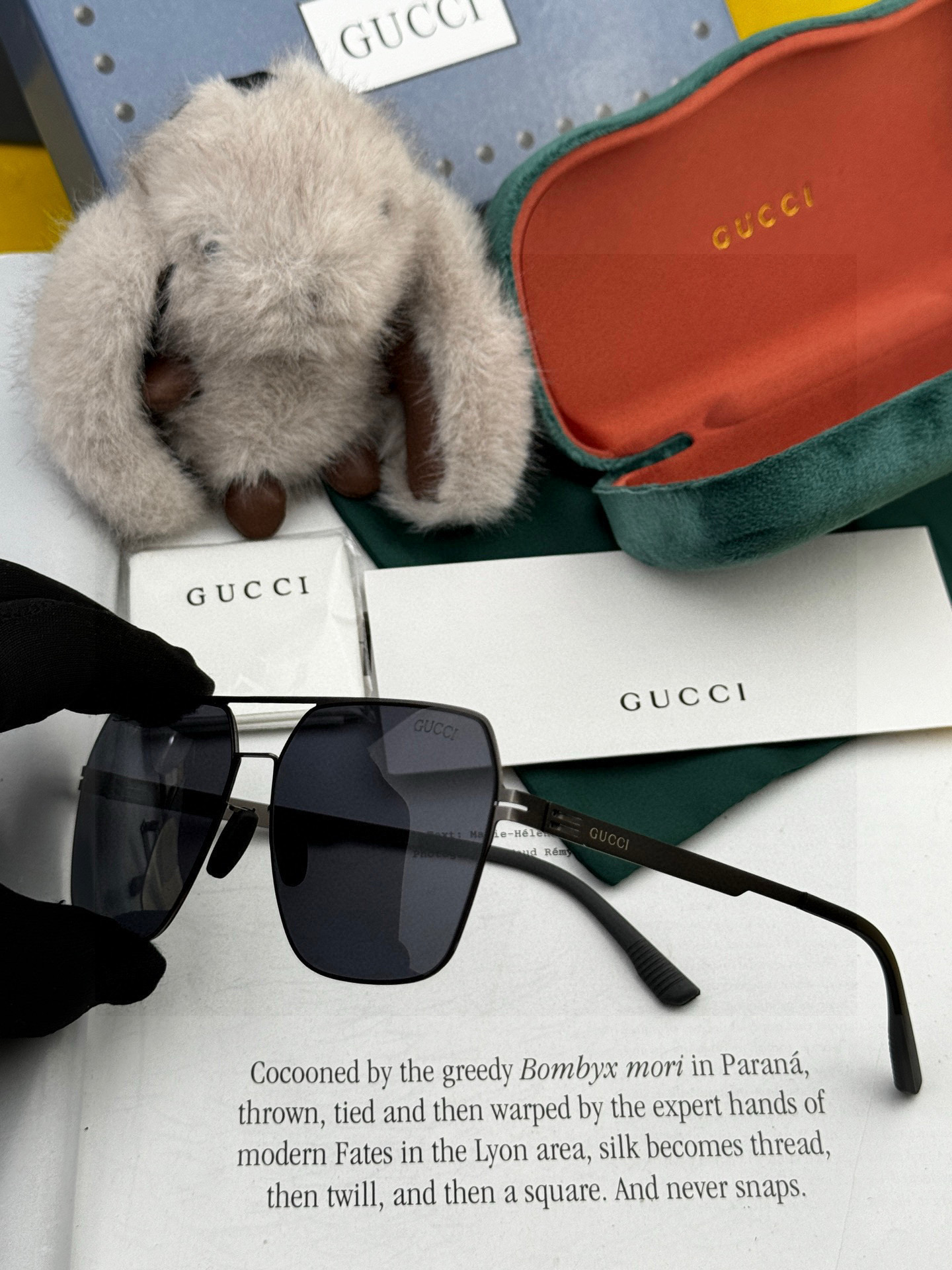 ♦️GUCCI 2025新款男女情侣款太阳镜多边形墨镜iP电镀永不褪色 超轻超有弹性整幅眼镜无螺丝重要的