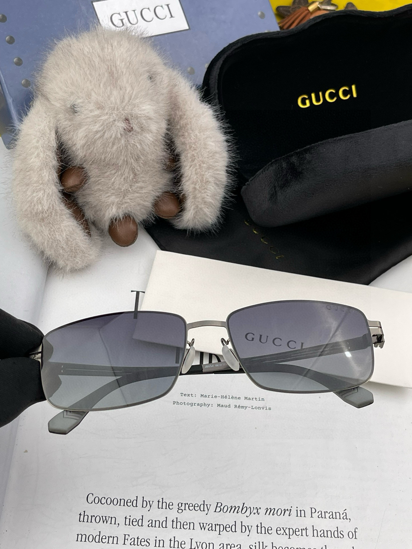 GUCCI 男款炫彩飞行员偏光太阳镜 ❤️材质：高清尼龙加厚卡槽高清偏光镜片 🌹无边框镜架💕颜👍型号：G