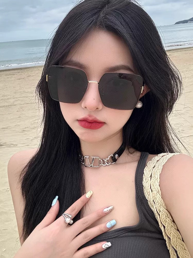 2025新款！新款出货！女士高清加厚偏光太阳镜🕶️ 🎉💍新款GUCCI偏光太阳镜[得意]开车驾驶镜时尚墨