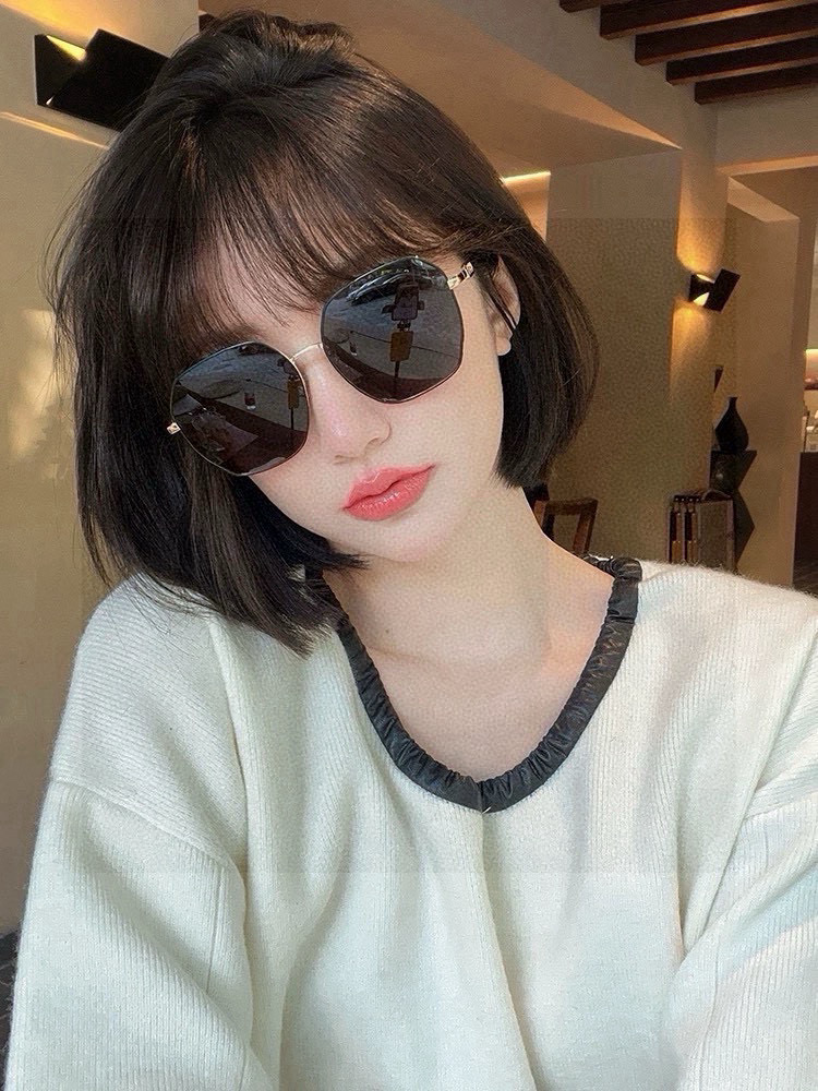 🔺 DIOR🔻2025官方新款 众多明星同款[色]‼️‼️新款大框偏光墨镜 🌈🌈宝丽来超清加厚太阳镜🔝🔝