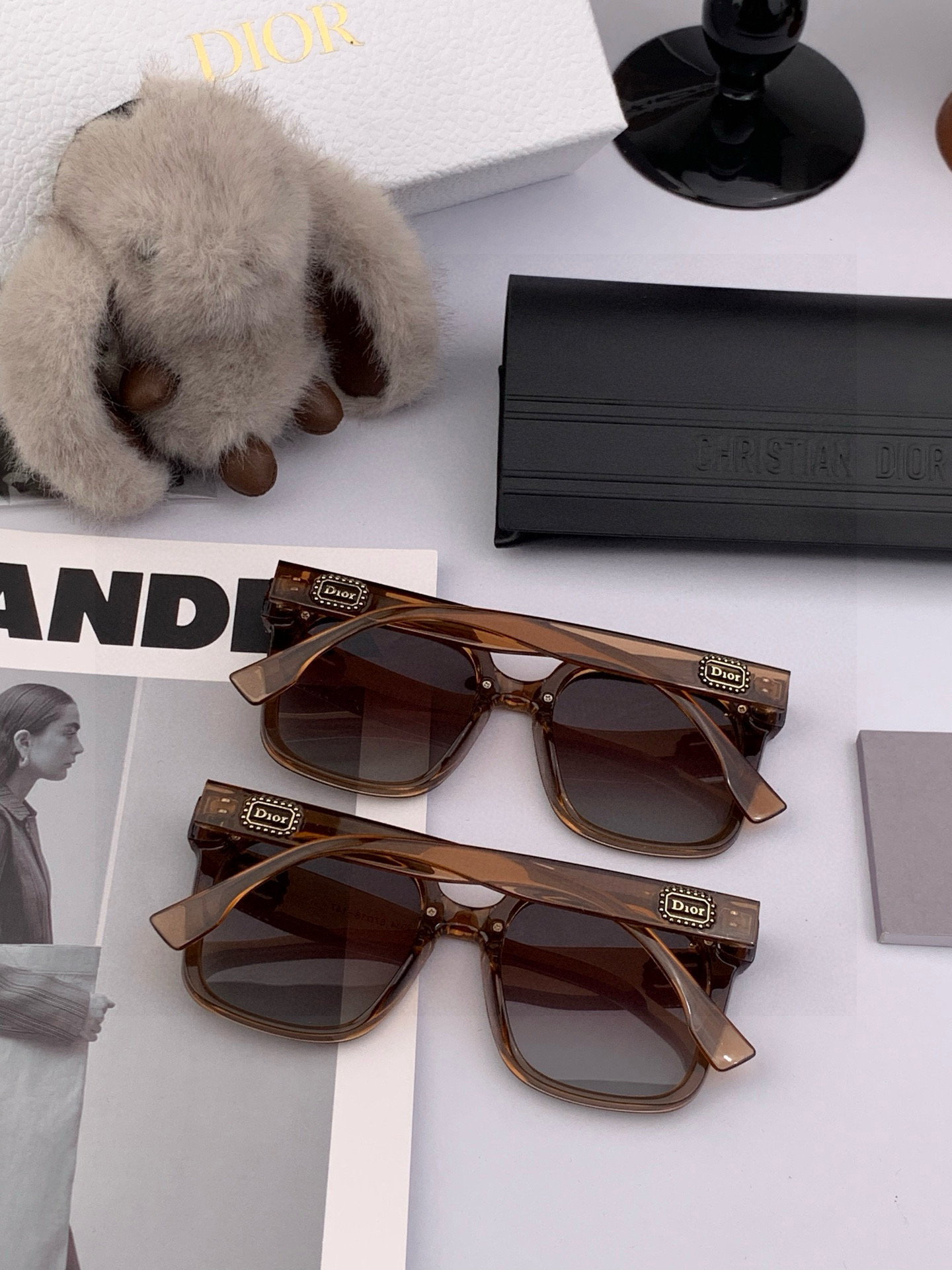 TR版本-偏光【独家大牌太阳镜无滤镜‼实拍上架 Dior官网最新发布新款太阳镜🕶，注意⚠我们是高清镜片，