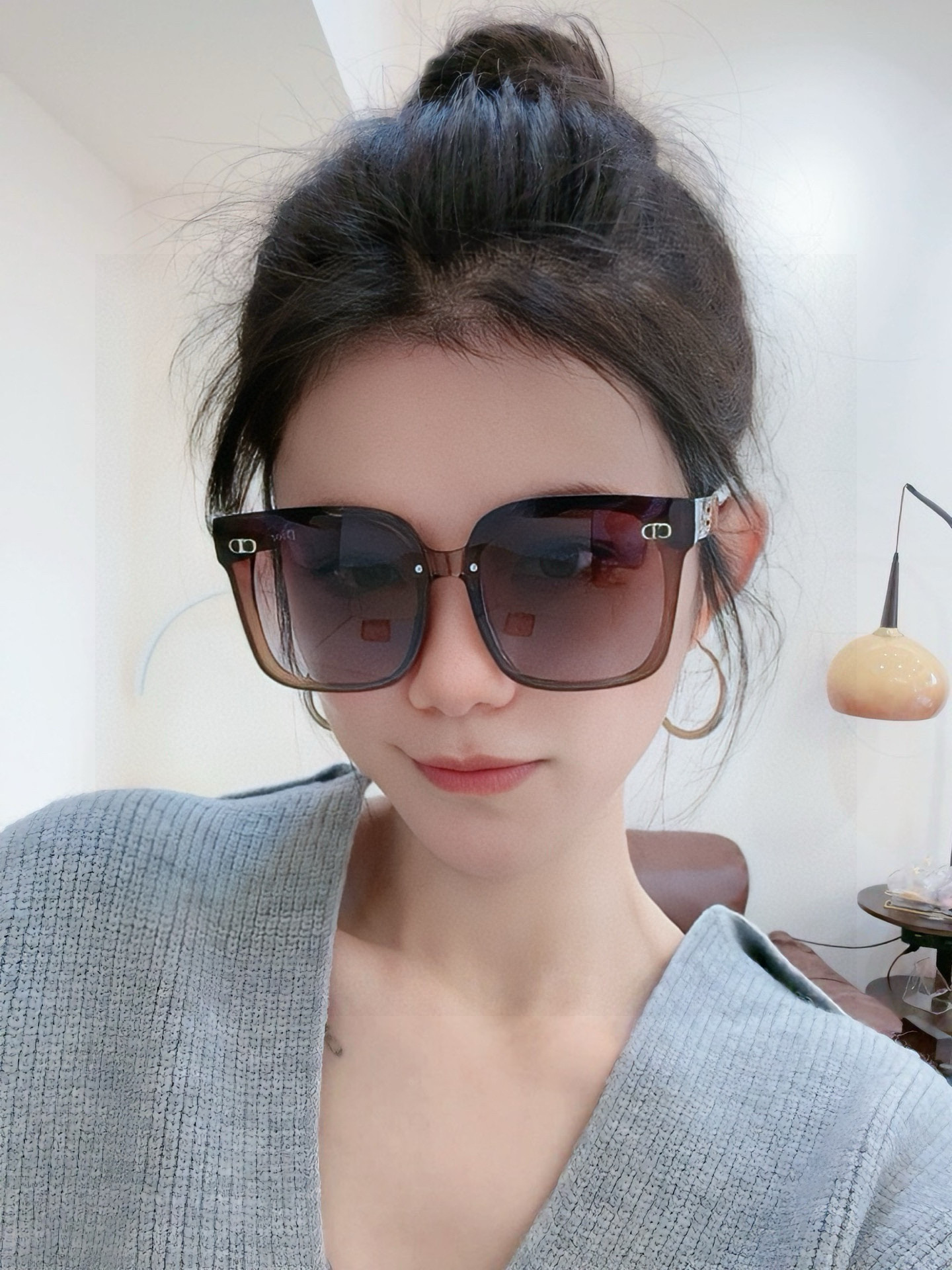 TR版本-偏光【独家大牌太阳镜无滤镜‼实拍上架 Dior官网最新发布新款太阳镜🕶，注意⚠我们是高清镜片，