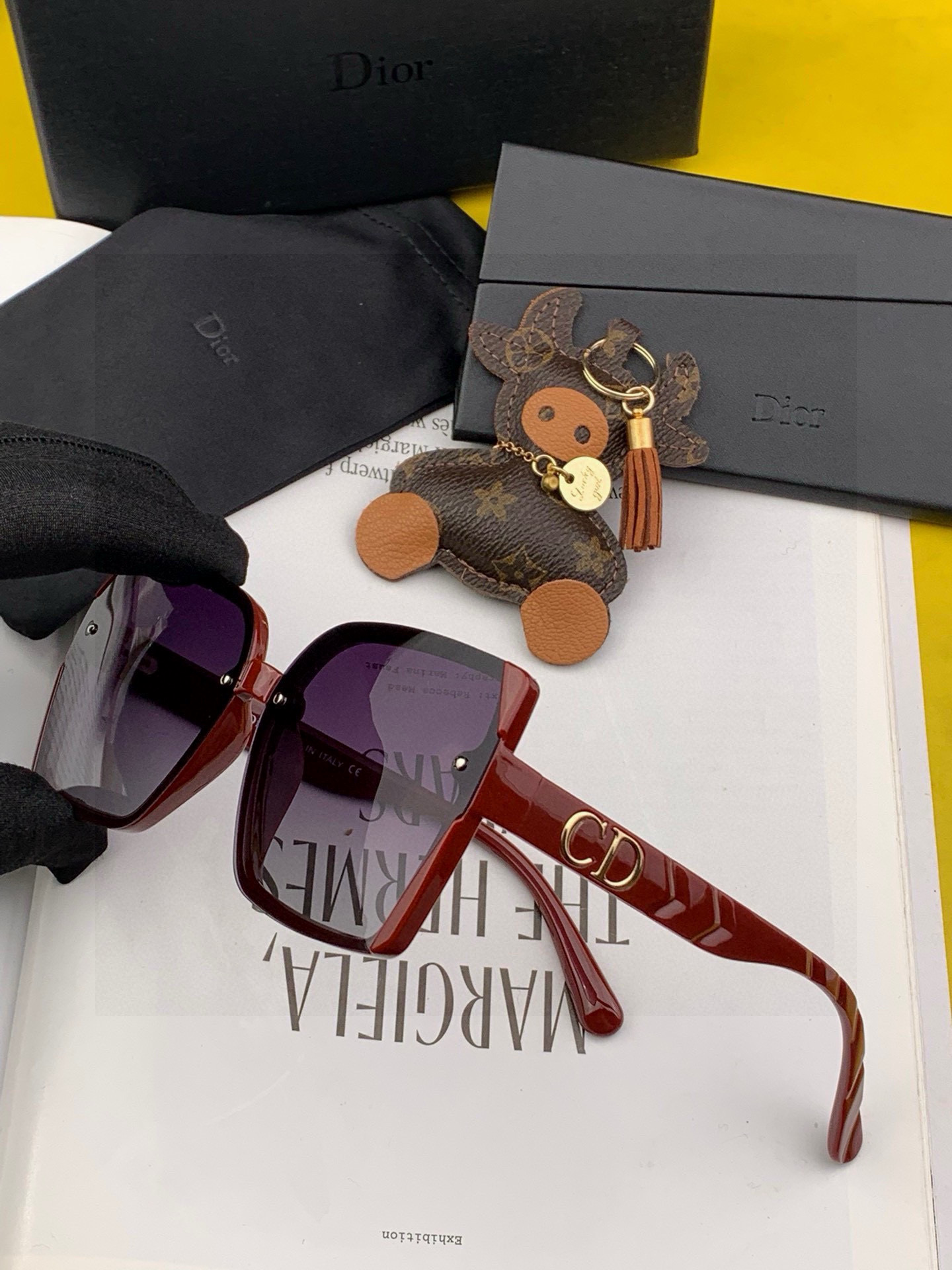 TR版本-偏光【独家大牌太阳镜无滤镜‼实拍上架 Dior官网最新发布新款太阳镜🕶，注意⚠我们是高清镜片 