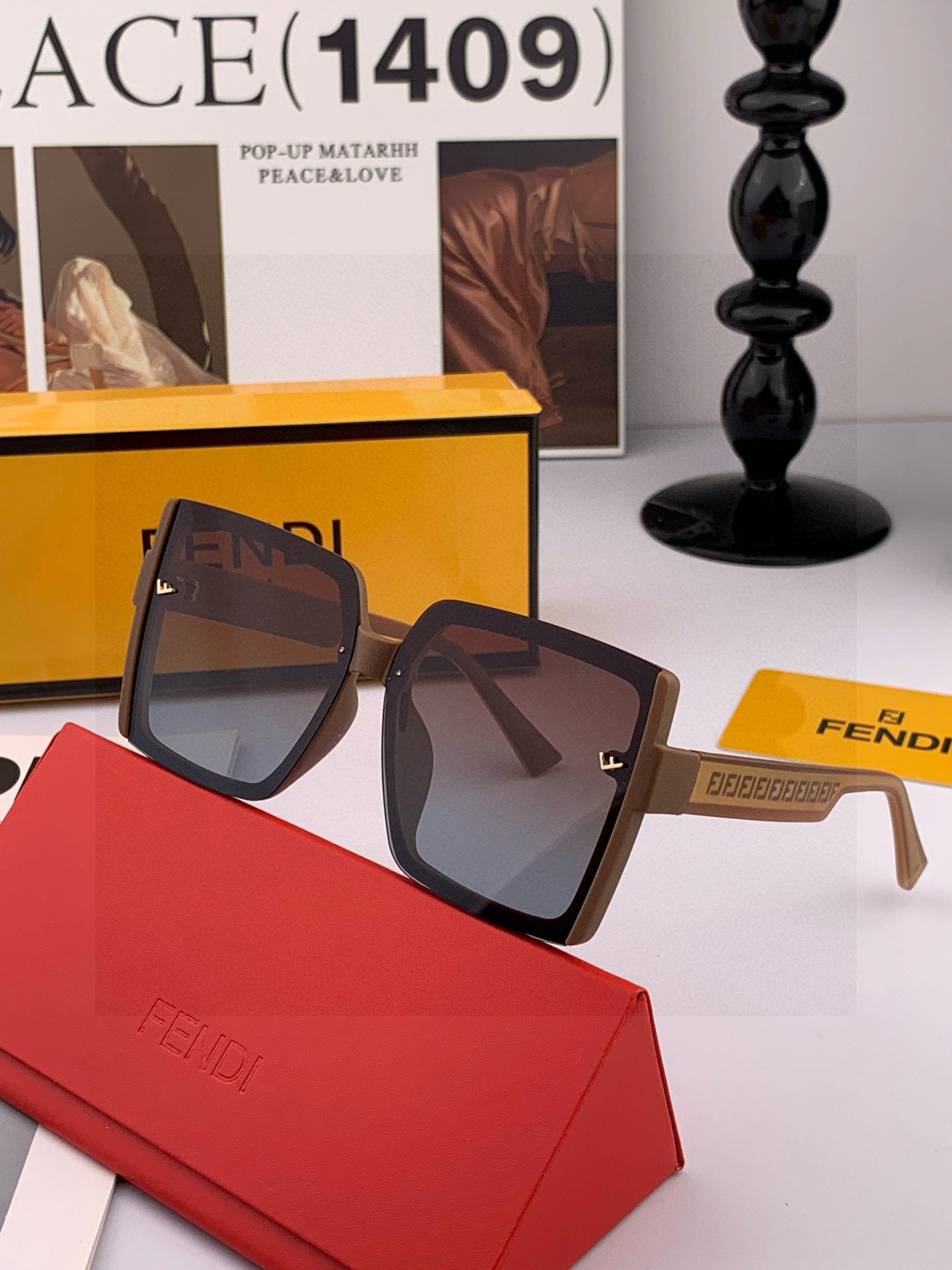 🔺 【芬迪】2025开春新款 潮流爆款 时尚方框偏光太阳镜 高品质 佩戴舒适 网红潮款墨镜 女士高清偏光