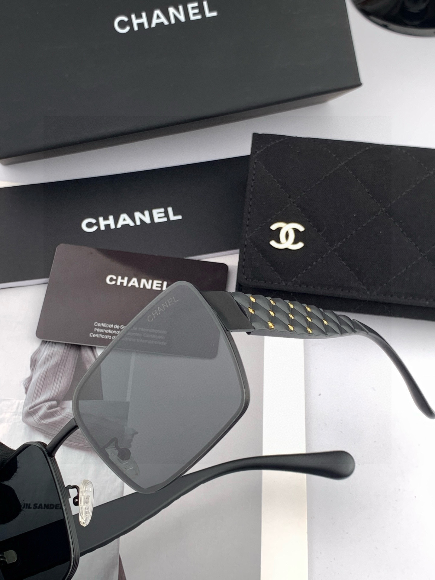 🔺 【香奈儿-尼龙偏光太阳镜】2025开春新款 潮流爆款 时尚尼龙偏光太阳镜 高品质 佩戴舒适 网红潮款