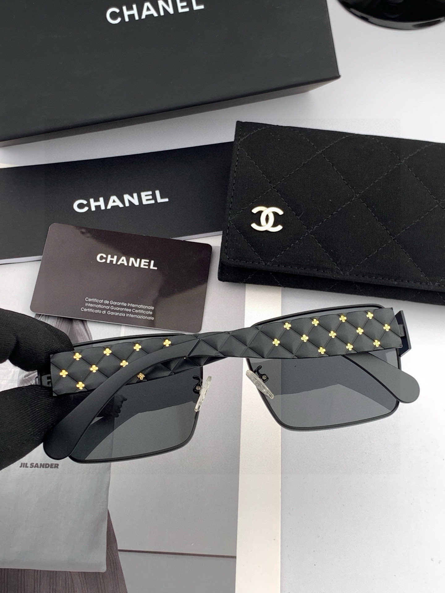 🔺 【香奈儿-尼龙偏光太阳镜】2025开春新款 潮流爆款 时尚尼龙偏光太阳镜 高品质 佩戴舒适 网红潮款