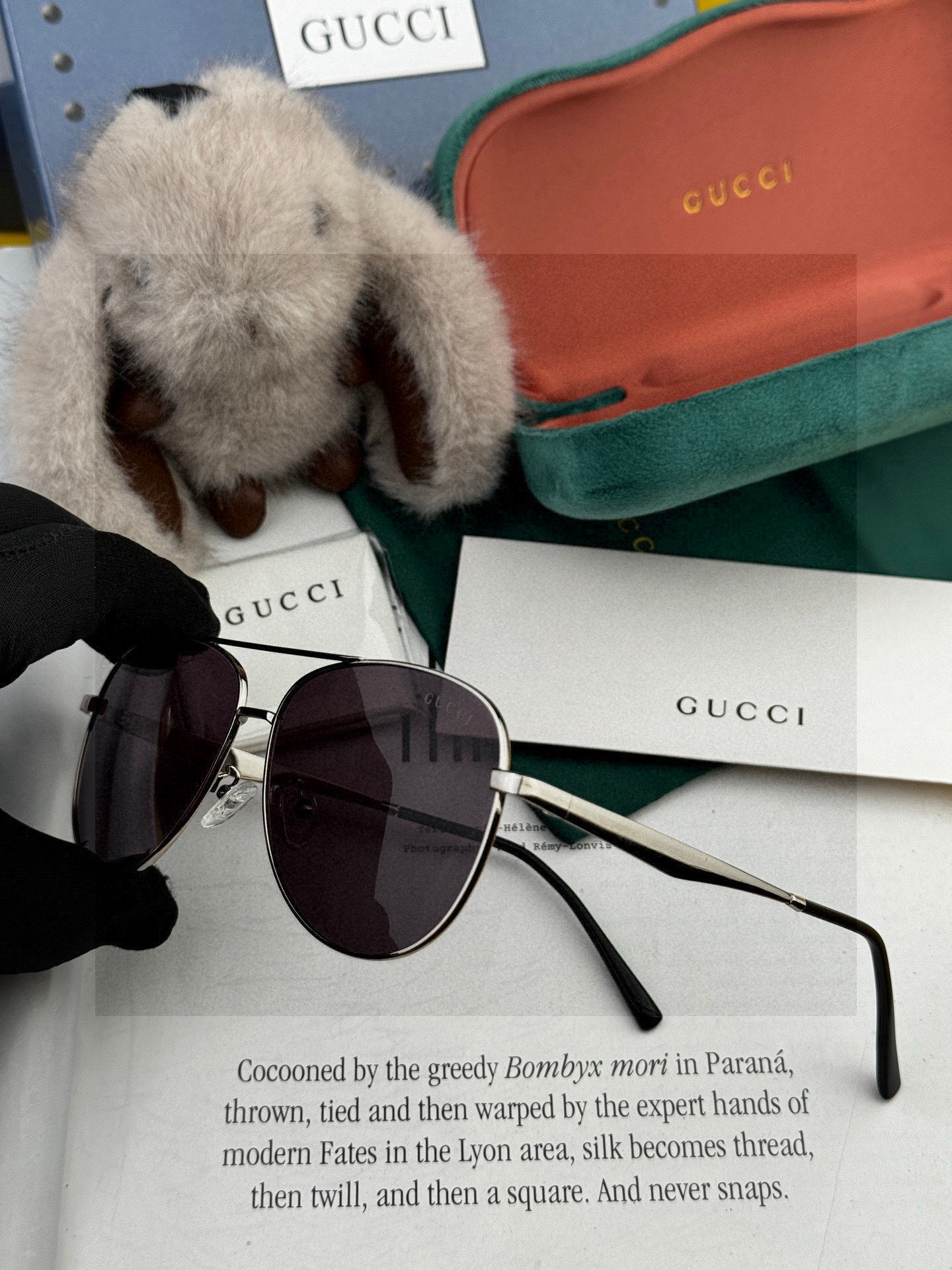 Gucci 。 高品质男女款墨镜 👍 进口宝丽来偏光镜片 。蛤蟆镜 开车钓鱼都可 。百搭显瘦墨镜韩版男士