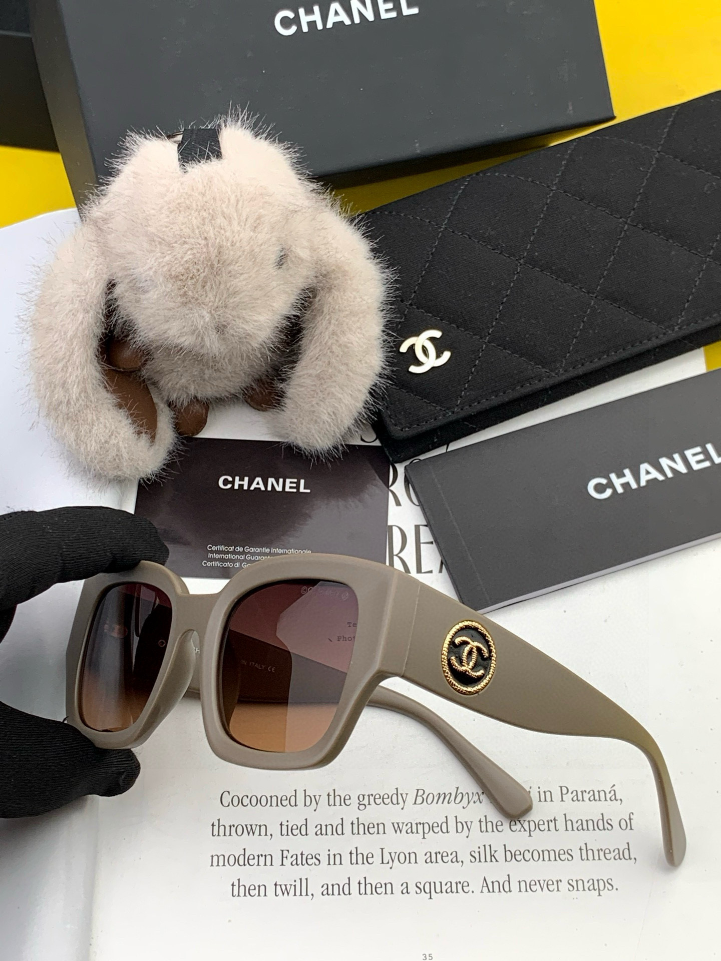 新品CHANEL 香奈儿太阳镜以独特魅力和前卫风格诠释春夏最新眼镜，质感超好佩带舒适 型号：CH4550