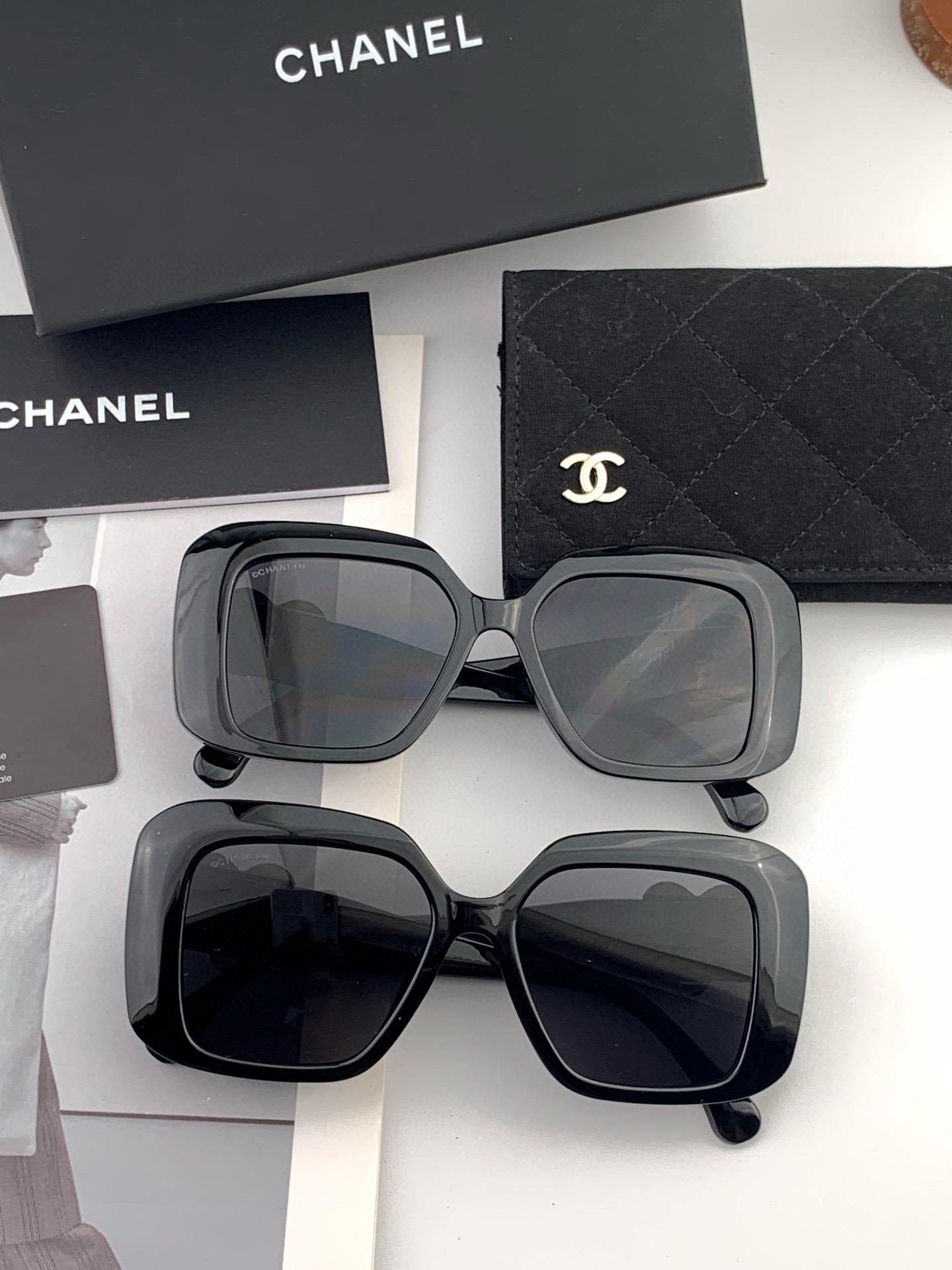 新品CHANEL 香奈儿太阳镜以独特魅力和前卫风格诠释春夏最新眼镜，质感超好佩带舒适 型号：CH8551
