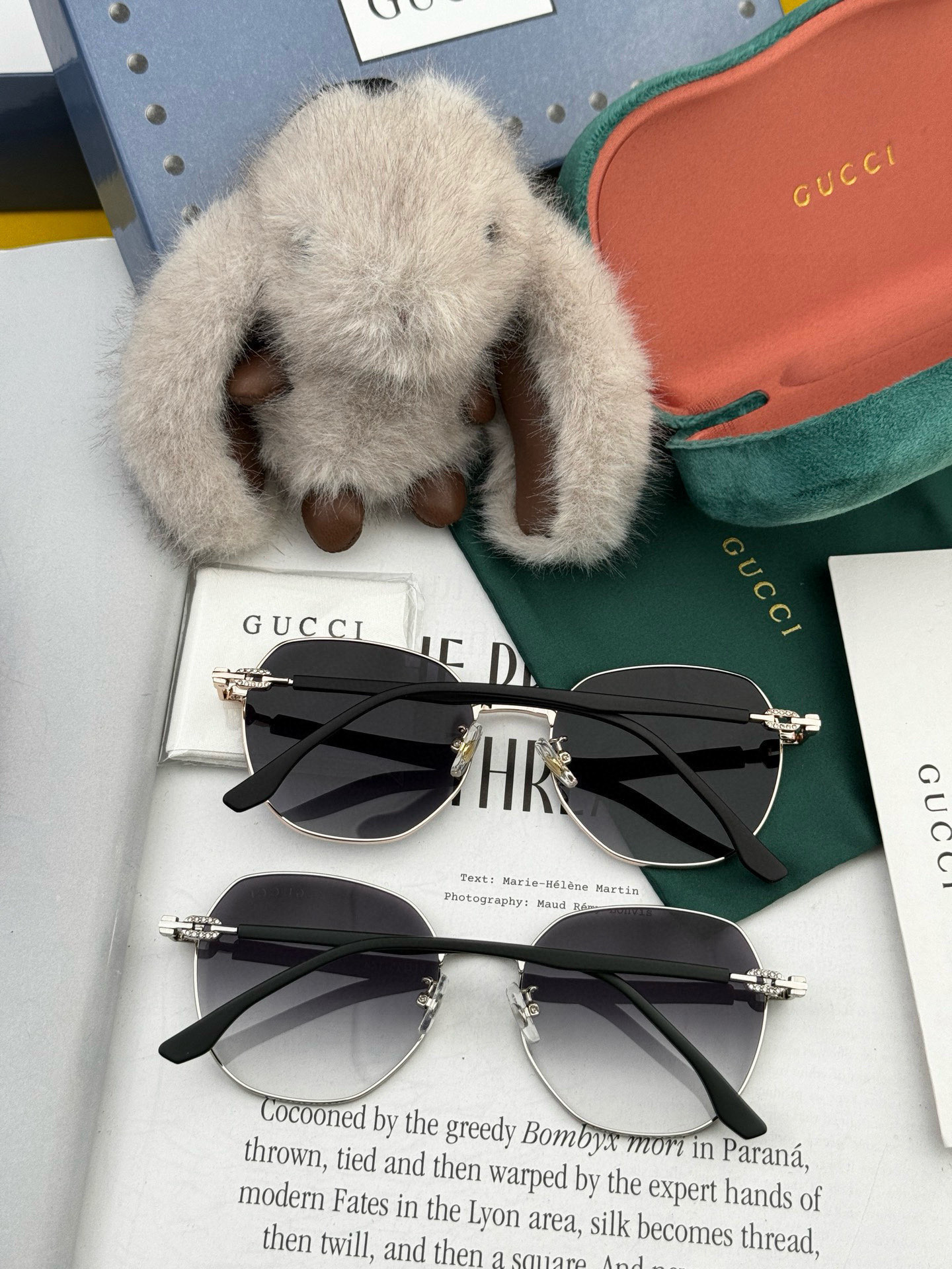 Gucci 。 高品质男女款墨镜 👍 进口宝丽来偏光镜片 。蛤蟆镜 开车钓鱼都可 。百搭显瘦墨镜韩版男士