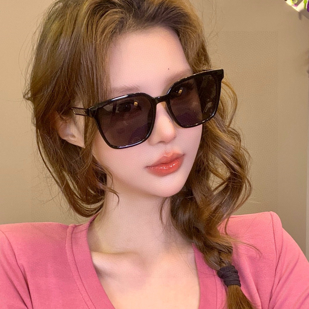 🔺 【DIOR】2025开春新款 潮流爆款 时尚方框偏光太阳镜 高品质 佩戴舒适 网红潮款墨镜 女士高清