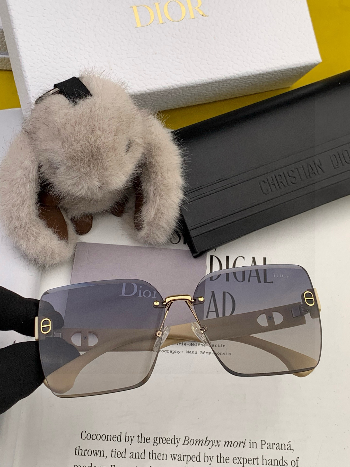 🔺 【DIOR-迪奥】2025开春新款 潮流爆款 时尚方框太阳镜 高品质 佩戴舒适 网红潮款墨镜 型号：