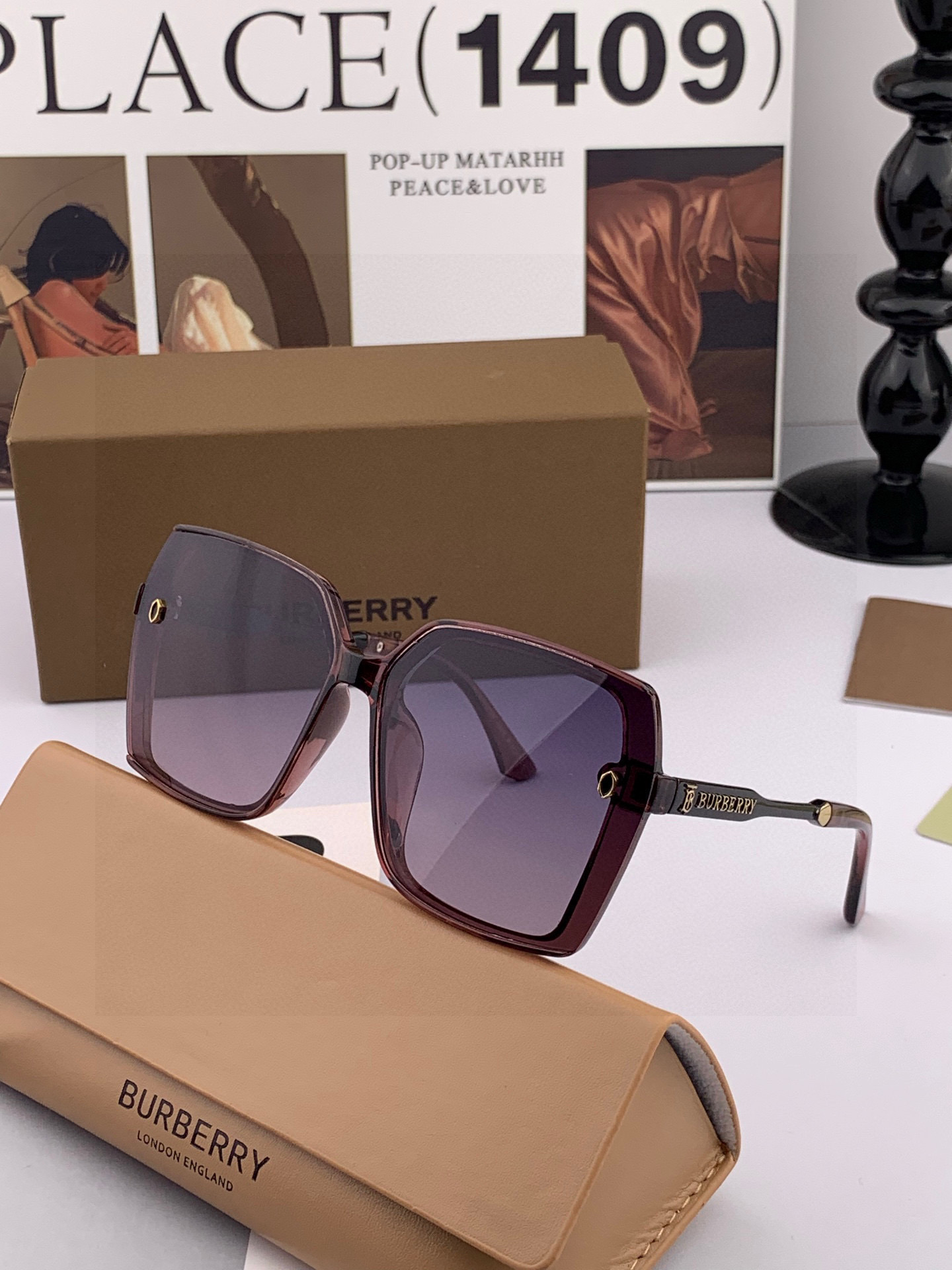 【偏光系列太阳镜】🎈原版出货 巴宝莉网红超爆款💙经典奢华全球风[强][酷][亲亲] 时尚方框太阳镜[得意