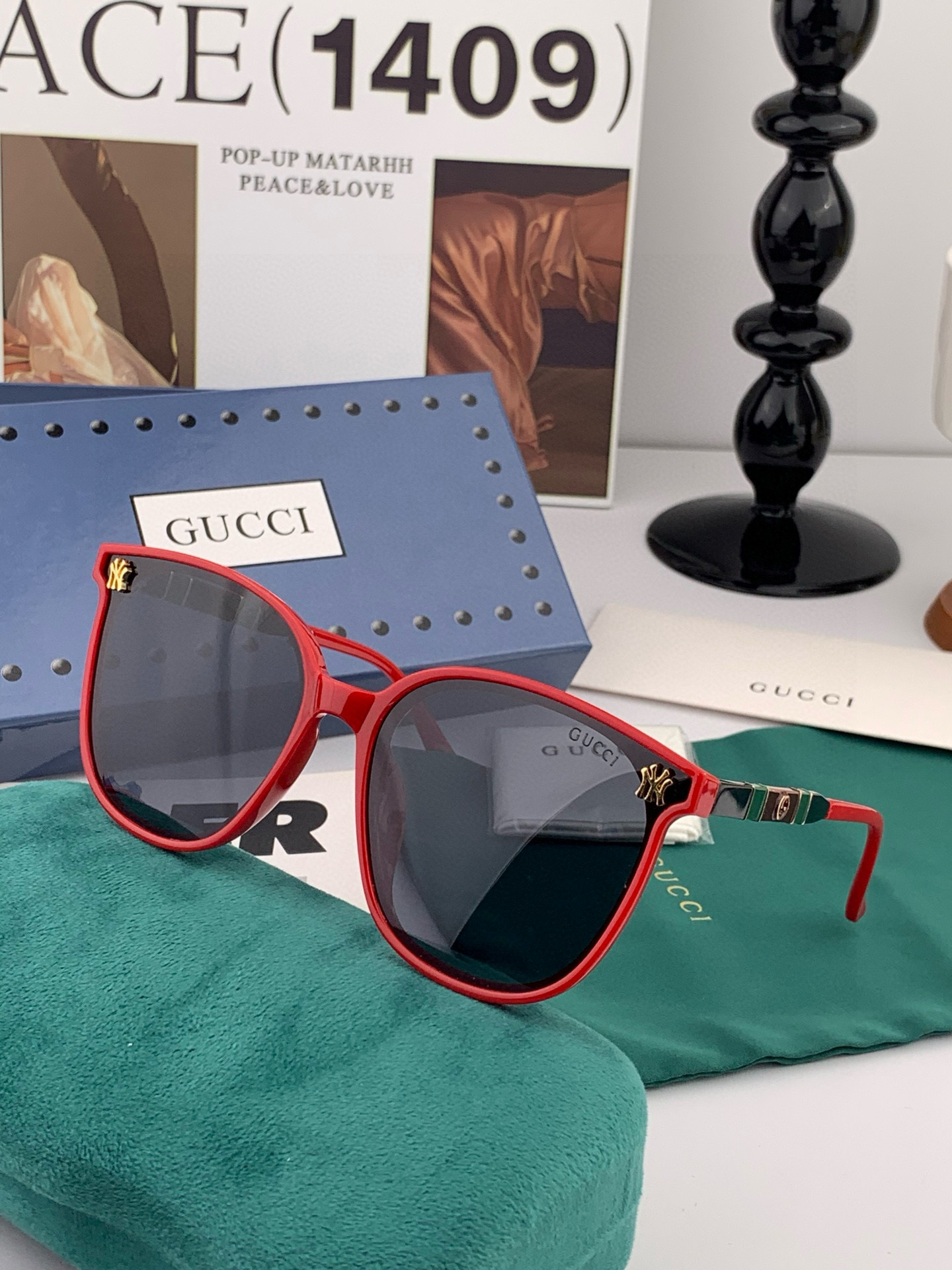 【TR偏光系列】 Gucci联名系列限量版经典的圆框设计，不挑脸型，无论搭配大衣还是连衣裙都非常显气质偏