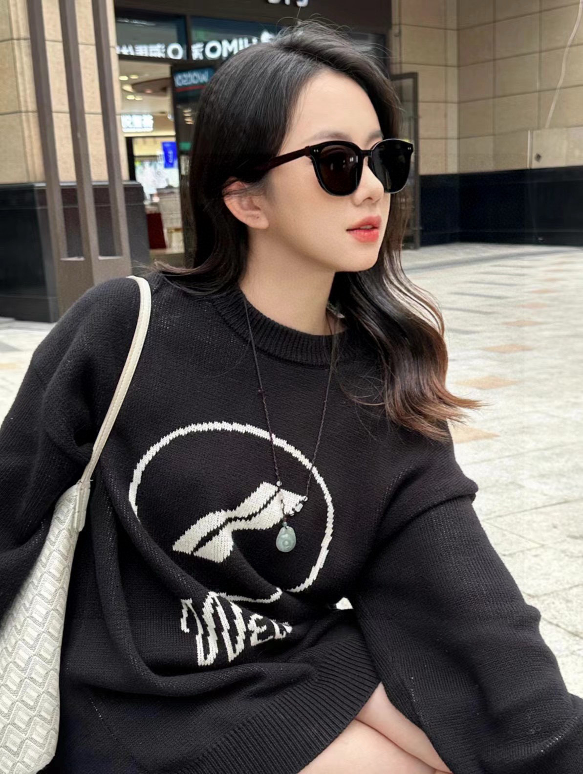 GUCCI2025开春新款一体镜 大框太阳镜男女同款 😎 爆款大框尼龙太阳镜 超逼格超酷 镜腿品牌设计感