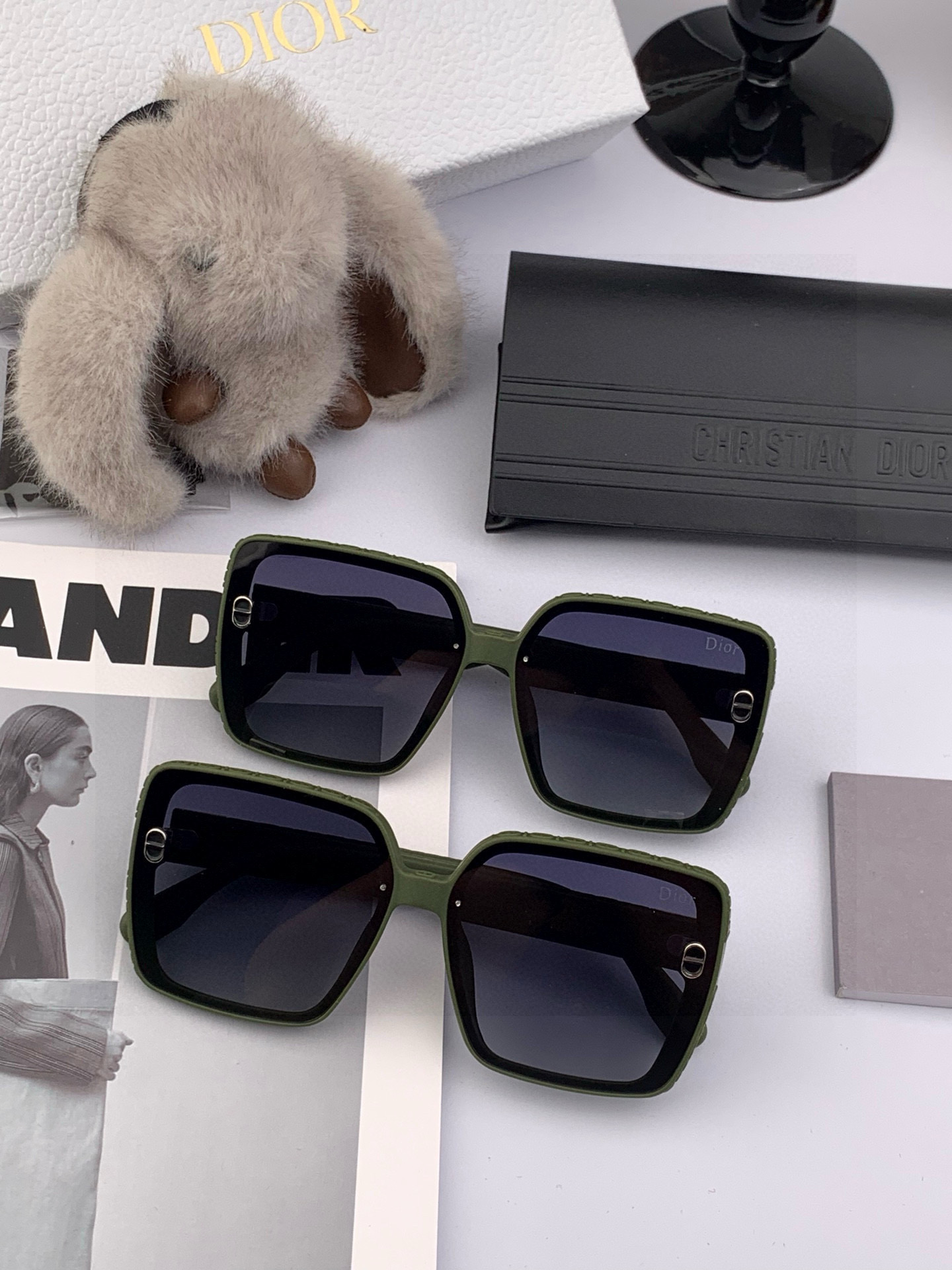 🔺 【DIOR-迪奥】2025开春新款 潮流爆款 时尚方框偏光太阳镜 高品质 佩戴舒适 网红潮款墨镜 型