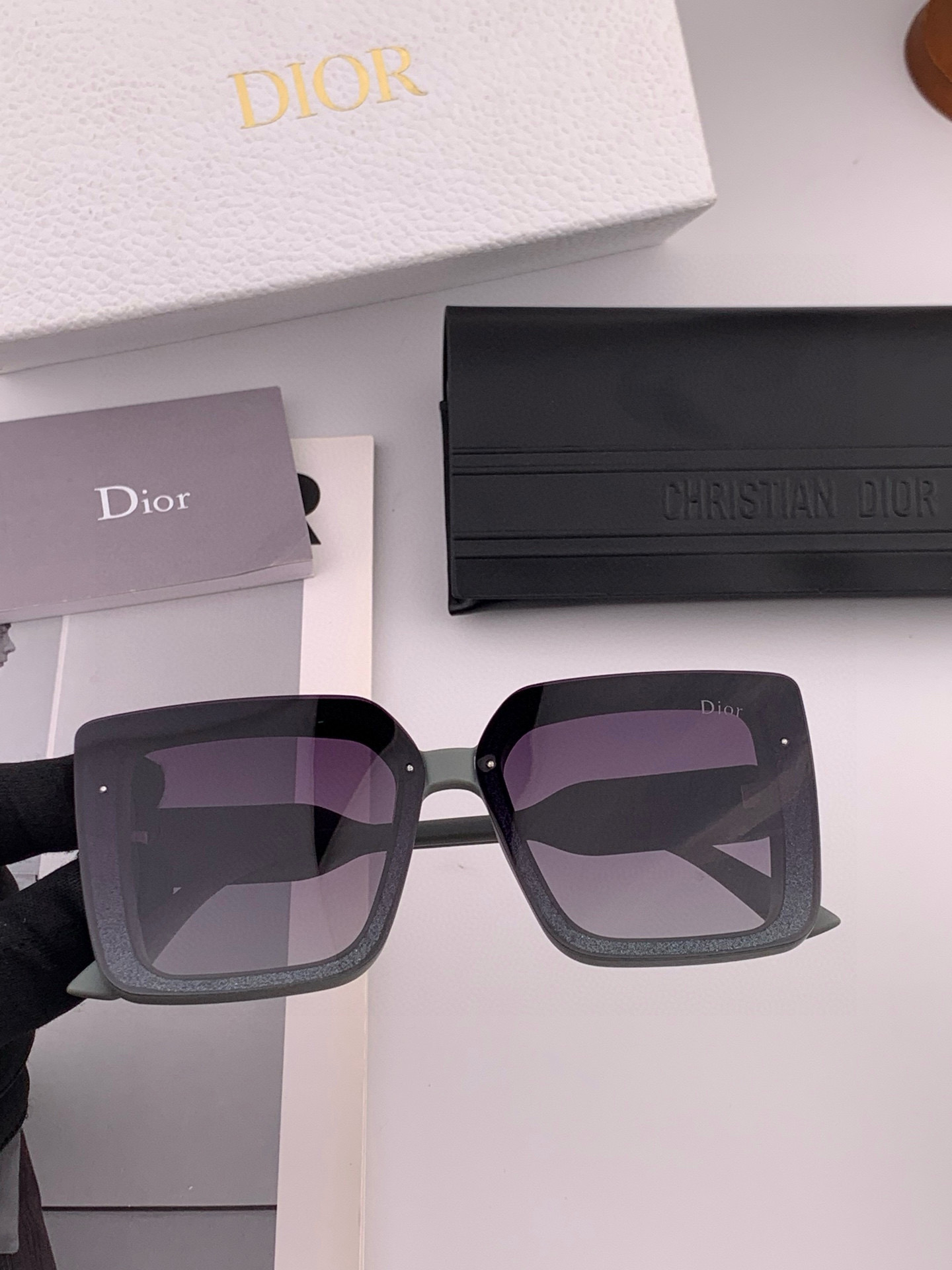 🔺 【DIOR-迪奥】2025开春新款 潮流爆款 时尚方框偏光太阳镜 高品质 佩戴舒适 网红潮款墨镜 型