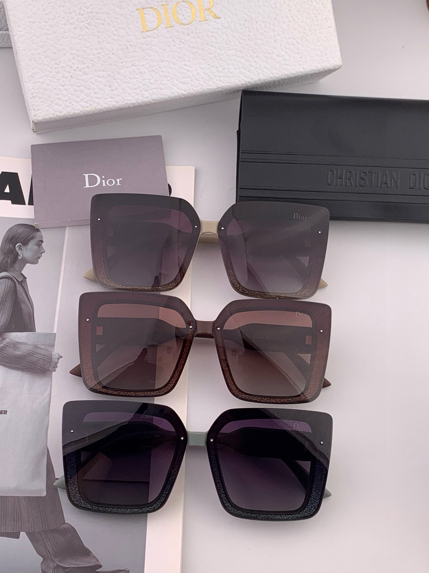 🔺 【DIOR-迪奥】2025开春新款 潮流爆款 时尚方框偏光太阳镜 高品质 佩戴舒适 网红潮款墨镜 型