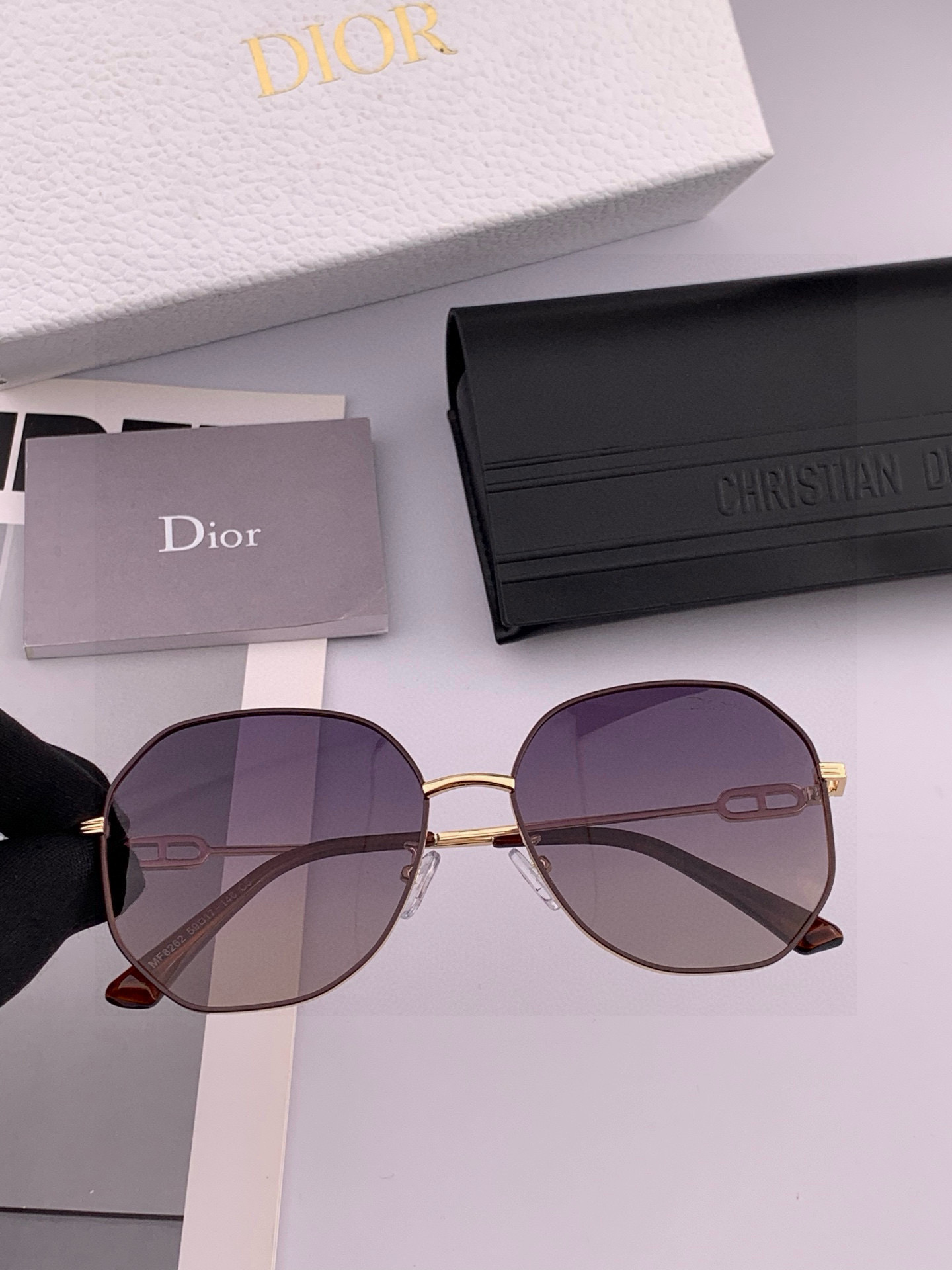 🔺 【DIOR-迪奥偏光太阳镜】2025开春新款 潮流爆款 时尚方框偏光太阳镜 高品质 佩戴舒适 网红潮