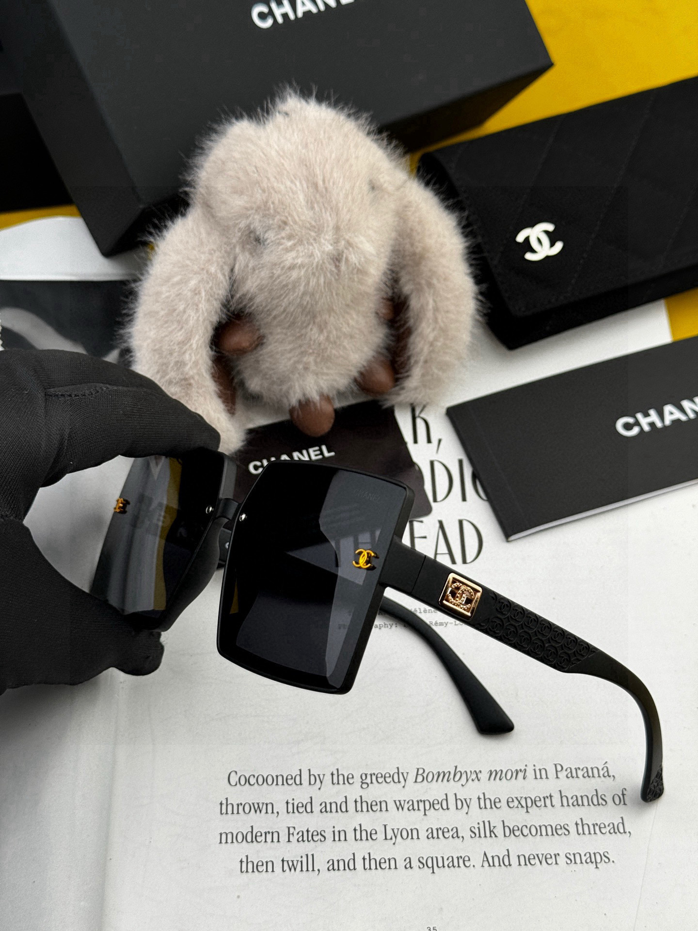 【CHANEL】香奈儿 2025新款潮流爆款 时尚方框太阳镜 佩戴舒适 网红潮款墨镜 女士高清加厚偏光太