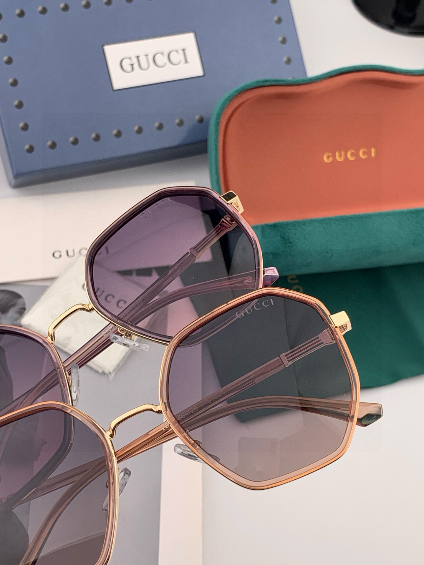 GUCCI 2025开春新款太阳镜 各路网红纷纷带起气场满分‼️ 俏皮甜美.上脸效果更佳.金属质感超好 