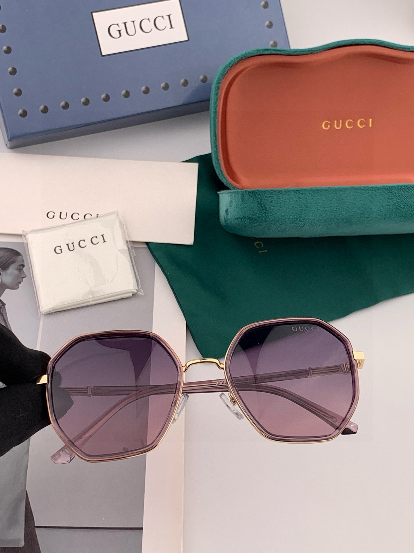 GUCCI 2025开春新款太阳镜 各路网红纷纷带起气场满分‼️ 俏皮甜美.上脸效果更佳.金属质感超好 