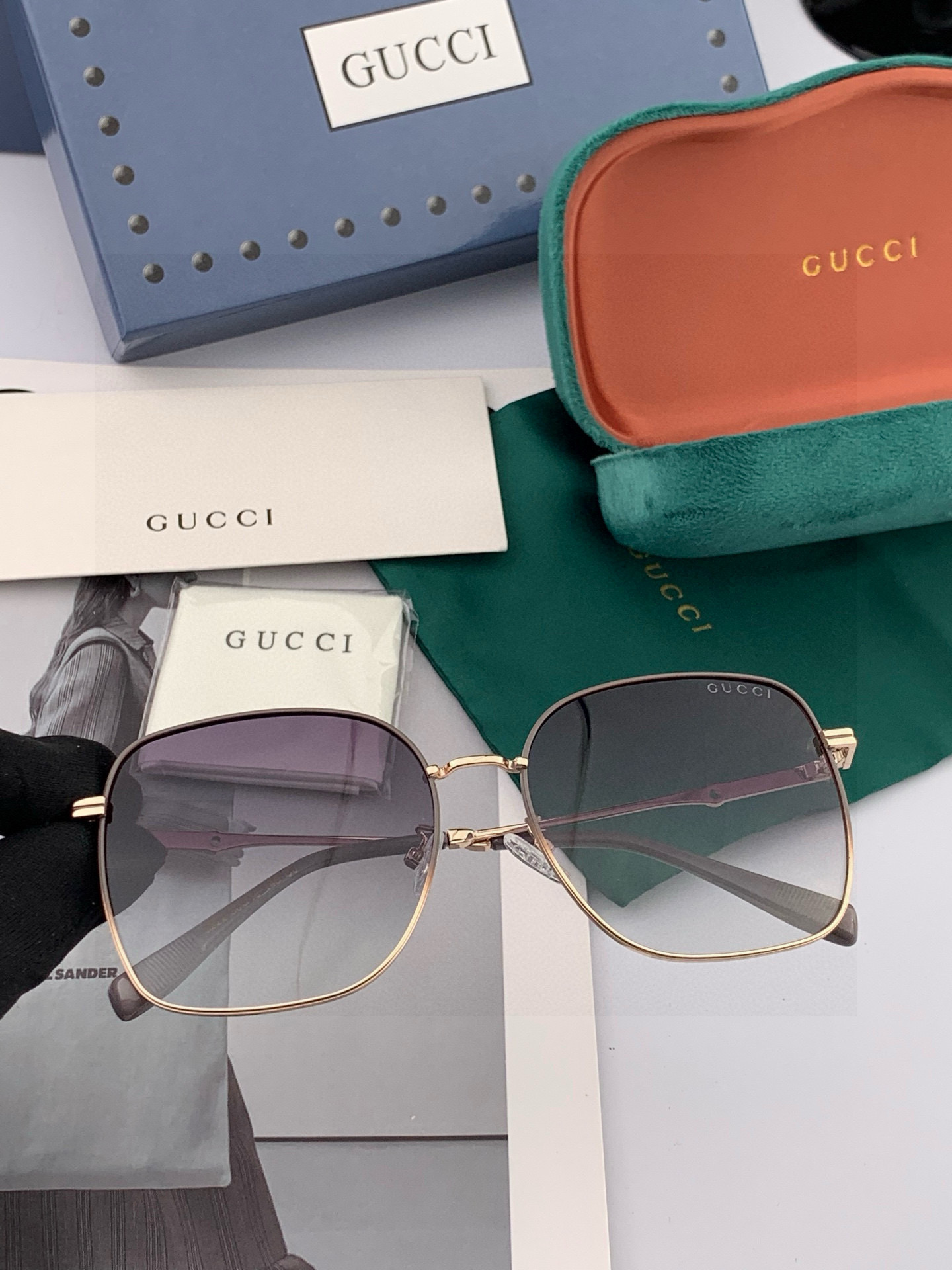 【尼龙偏光系列】GUCCI太阳镜墨圆框设计，不挑脸型，无论搭配大衣还是连衣裙都非常显气质尼龙偏光镜片预防