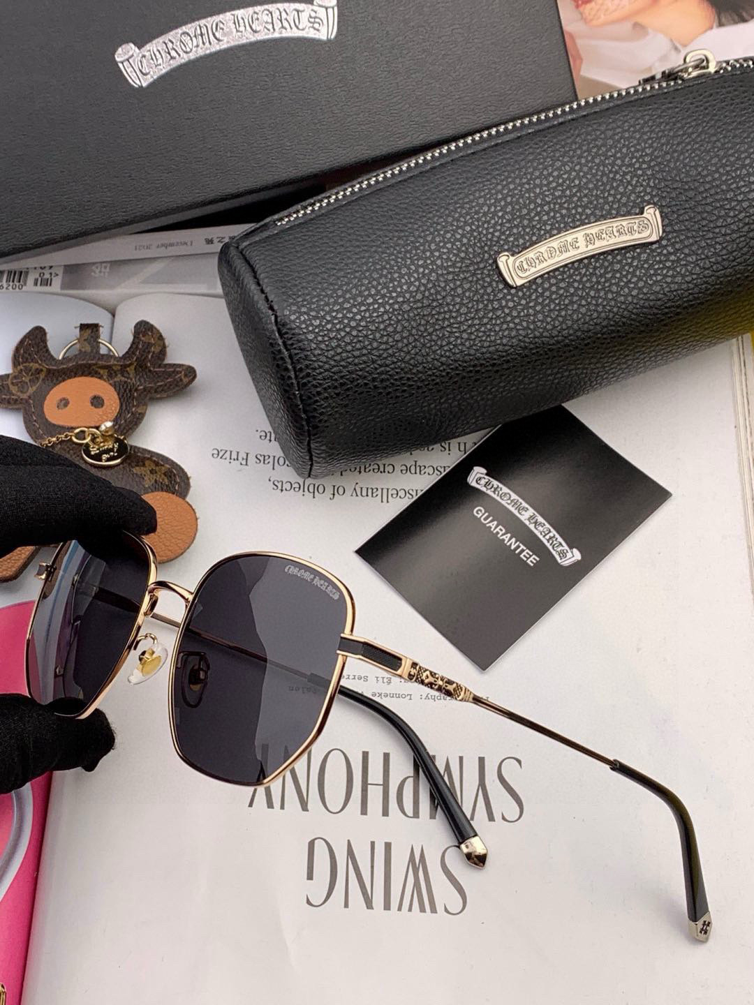 CHROME HEART 克罗心新款太阳眼镜 太阳镜墨镜 风镜设计理念！ KLX3861