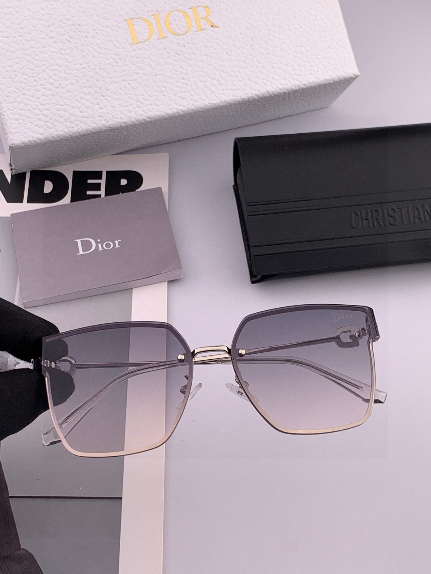 DIOR🌋☔️时尚无框太阳镜镜片 顶级奢侈品[强] 高品质[胜利][亲亲]🍦🍨 [得意] 气质非凡😄 🍫