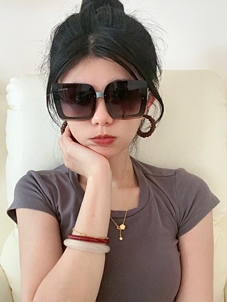 🔺 【缪缪 TR偏光太阳镜】2025开春新款 潮流爆款 时尚方框偏光太阳镜 高品质 佩戴舒适 网红潮款墨