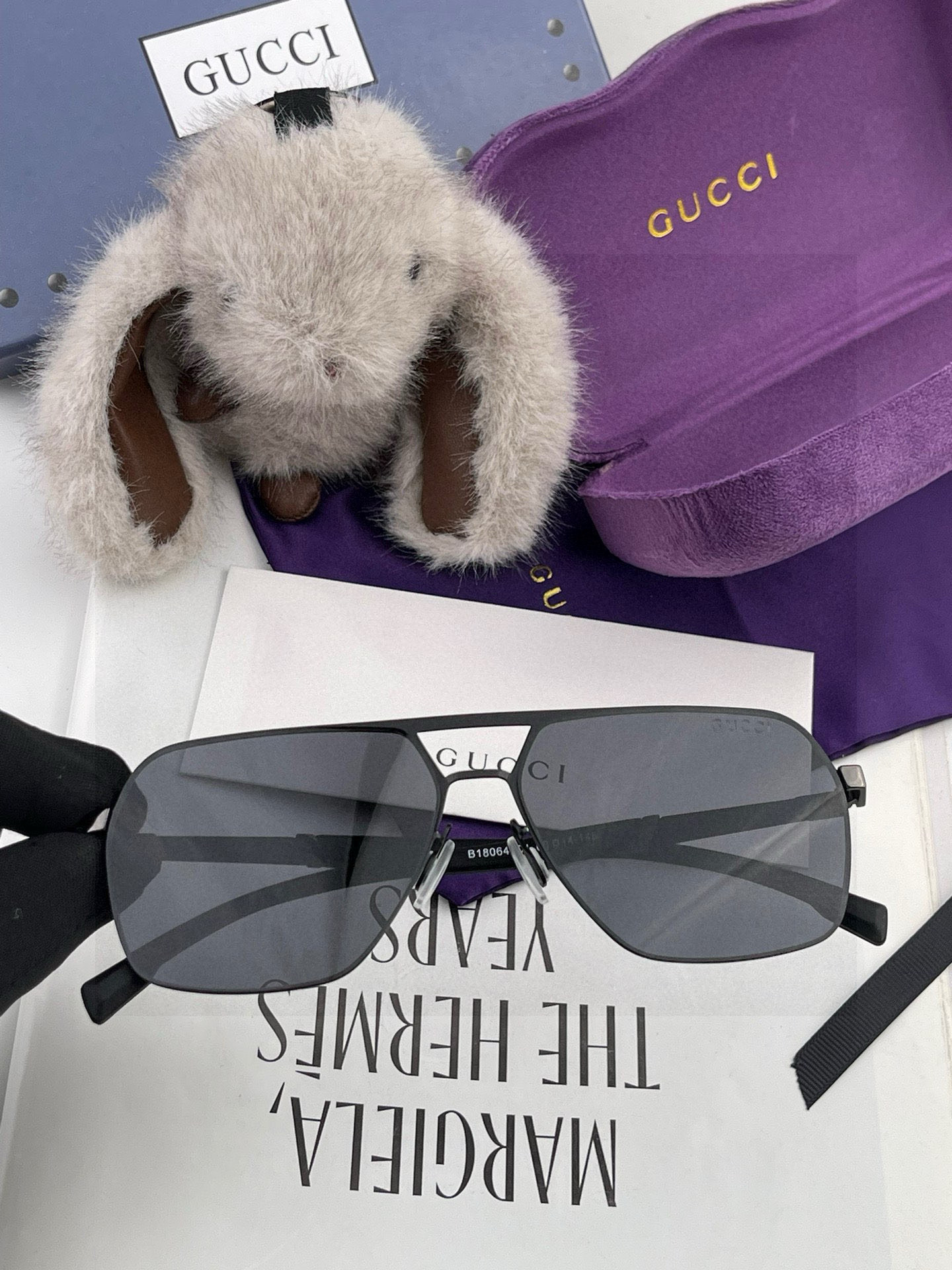 GUCCI 男款炫彩飞行员偏光太阳镜 ❤️材质：高清尼龙加厚卡槽高清偏光镜片 🌹无边框镜架💕颜👍型号：G