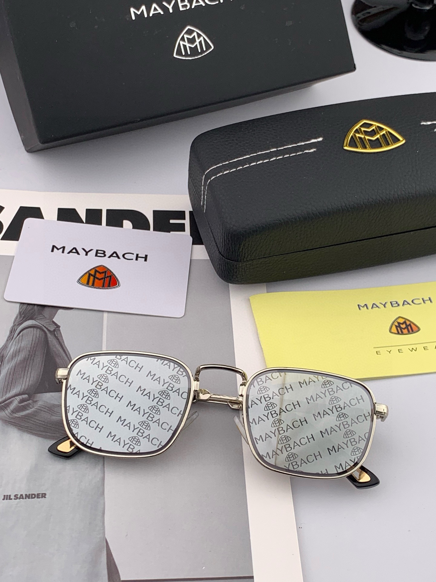 MAYBACH迈巴赫年度最牛硬货👍🏻 官网经典蛤蟆款 ❗️极力推荐款‼️选用定制进口板料双色拼腿 采用K