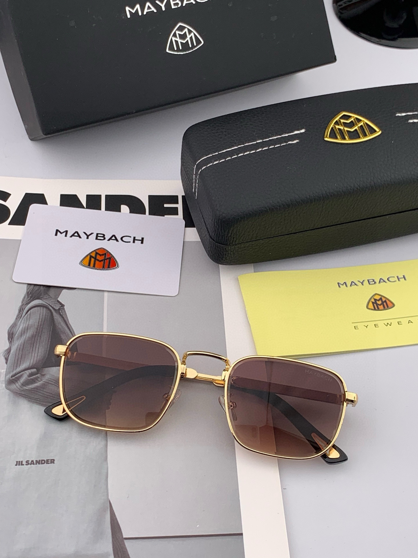 MAYBACH迈巴赫年度最牛硬货👍🏻 官网经典蛤蟆款 ❗️极力推荐款‼️选用定制进口板料双色拼腿 采用K