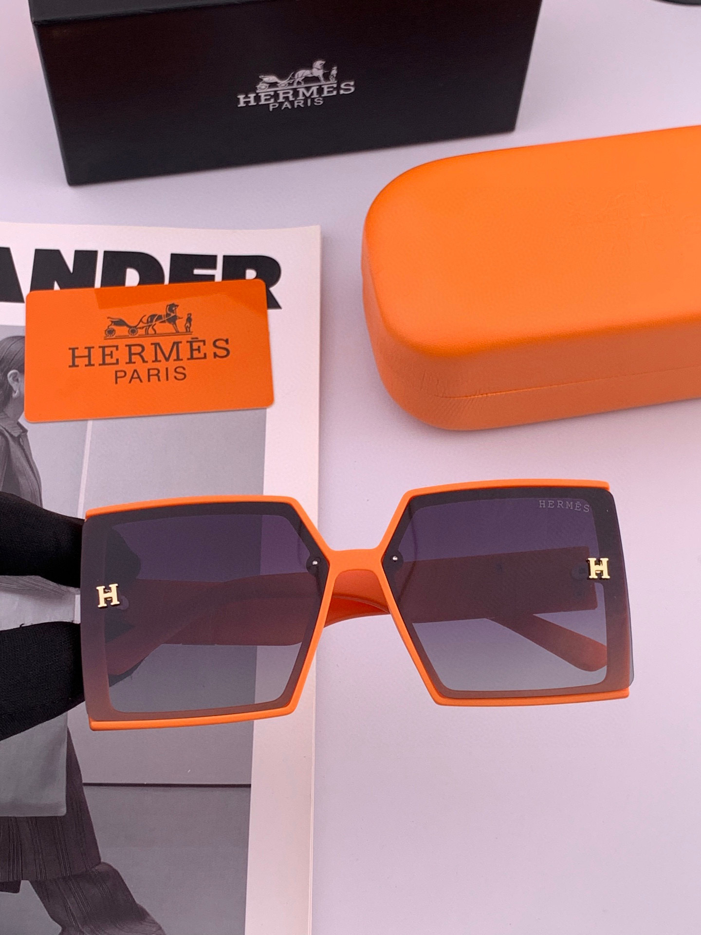 【TR偏光系列】爱马仕 经典的方框设计，不挑脸型，无论搭配大衣还是连衣裙都非常显气质尼龙偏光镜片预防紫外