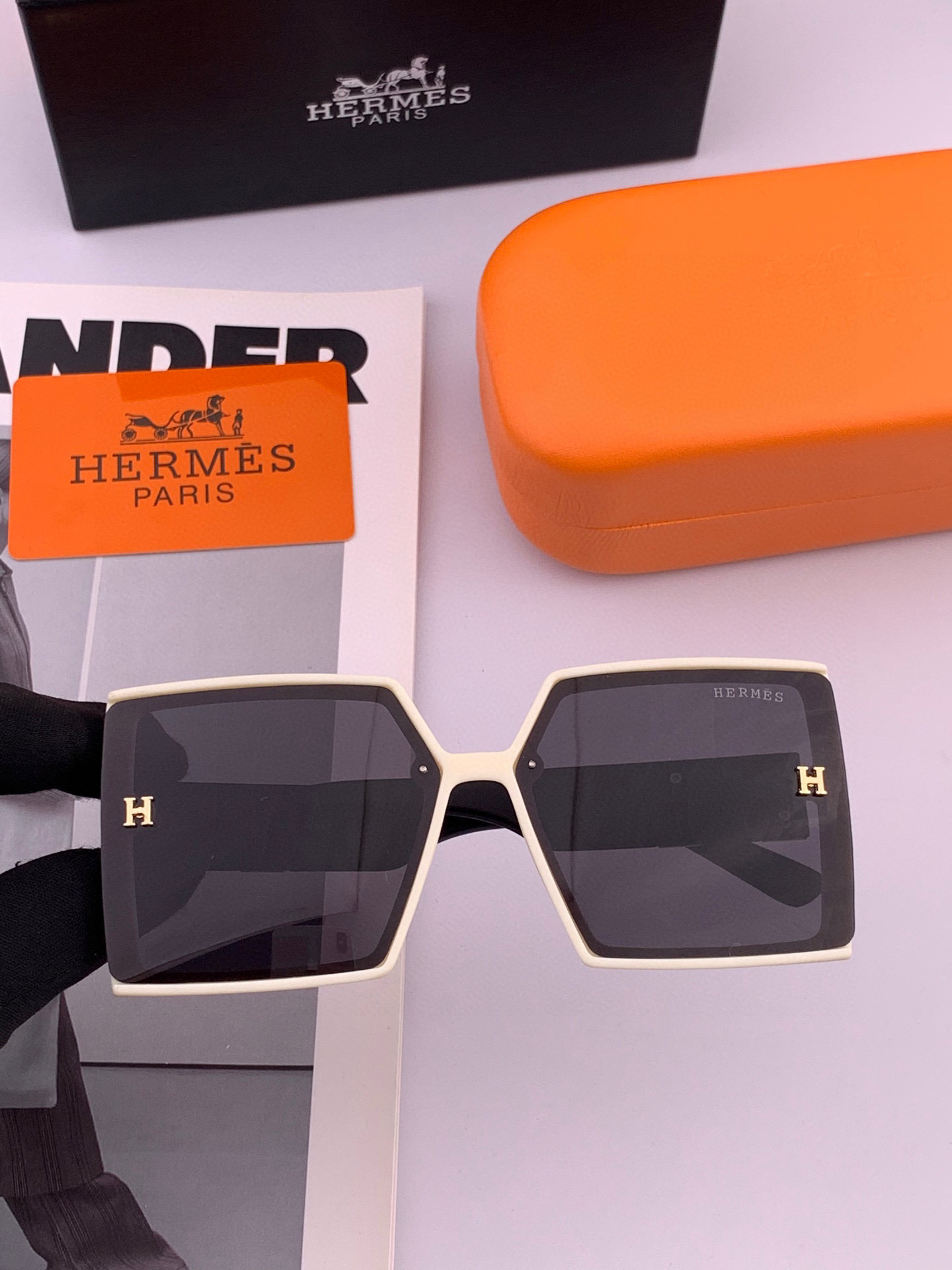 【TR偏光系列】爱马仕 经典的方框设计，不挑脸型，无论搭配大衣还是连衣裙都非常显气质尼龙偏光镜片预防紫外