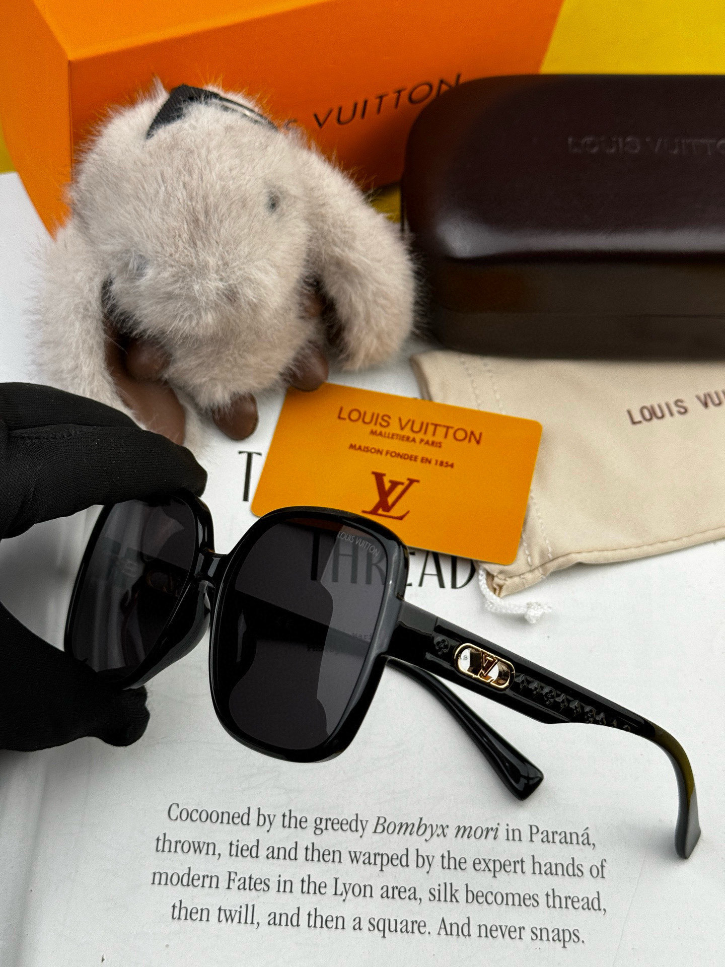 【TR偏光系列】lv大框太阳镜墨镜经典的方框设计，不挑脸型，无论搭配大衣还是连衣裙都非常显气质偏光镜片预