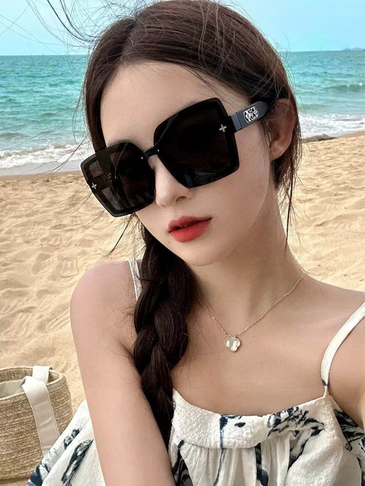 LV 太阳镜潮品官网模特同款 [玫瑰][玫瑰]四叶草🍀精致个性设计简约时尚 高品质值得拥有绝对潮爆整个夏